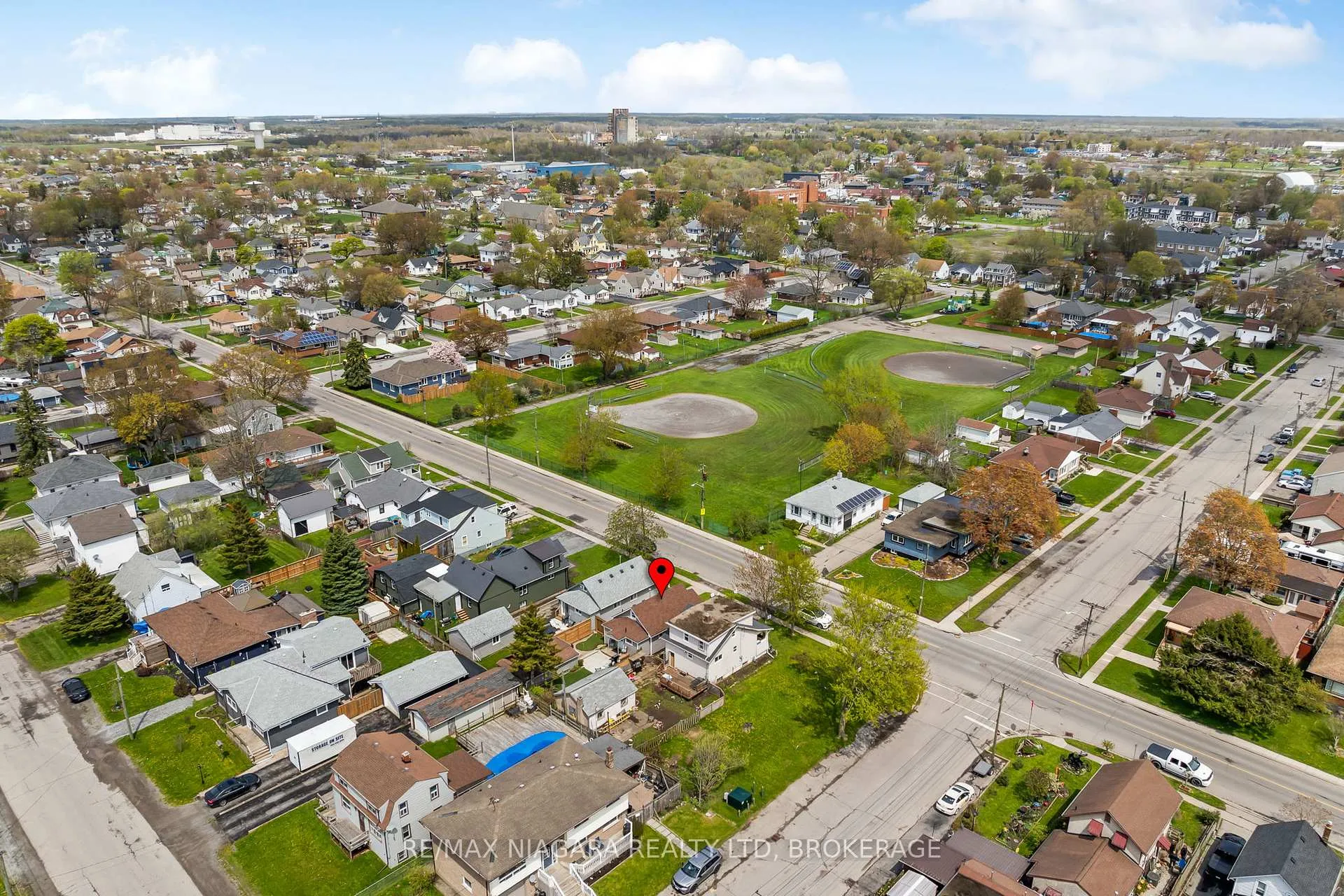 Photo 27 of 656 Steele Street, Port Colborne, Main Street — HOMEH