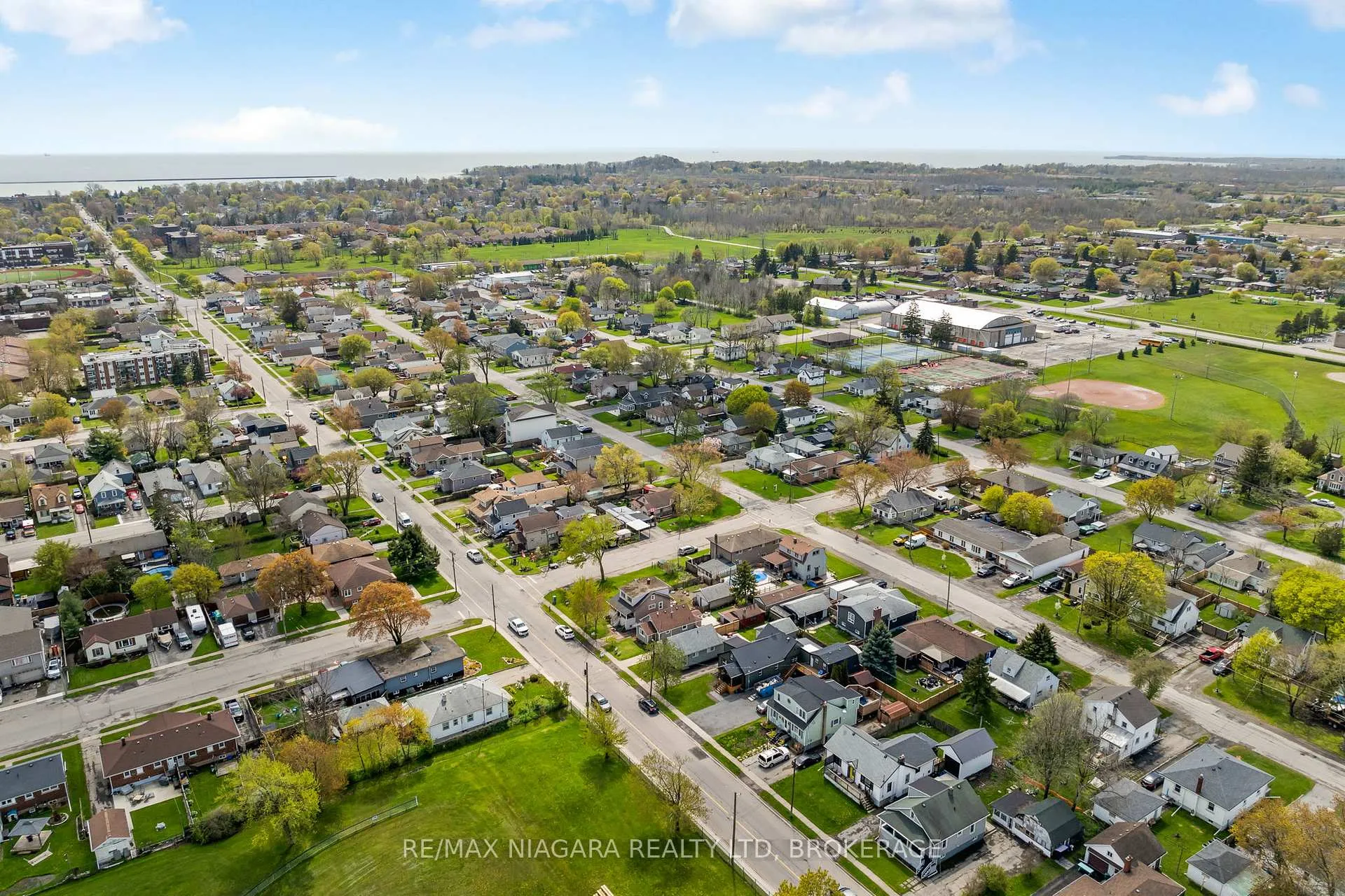 Photo 36 of 656 Steele Street, Port Colborne, Main Street — HOMEH