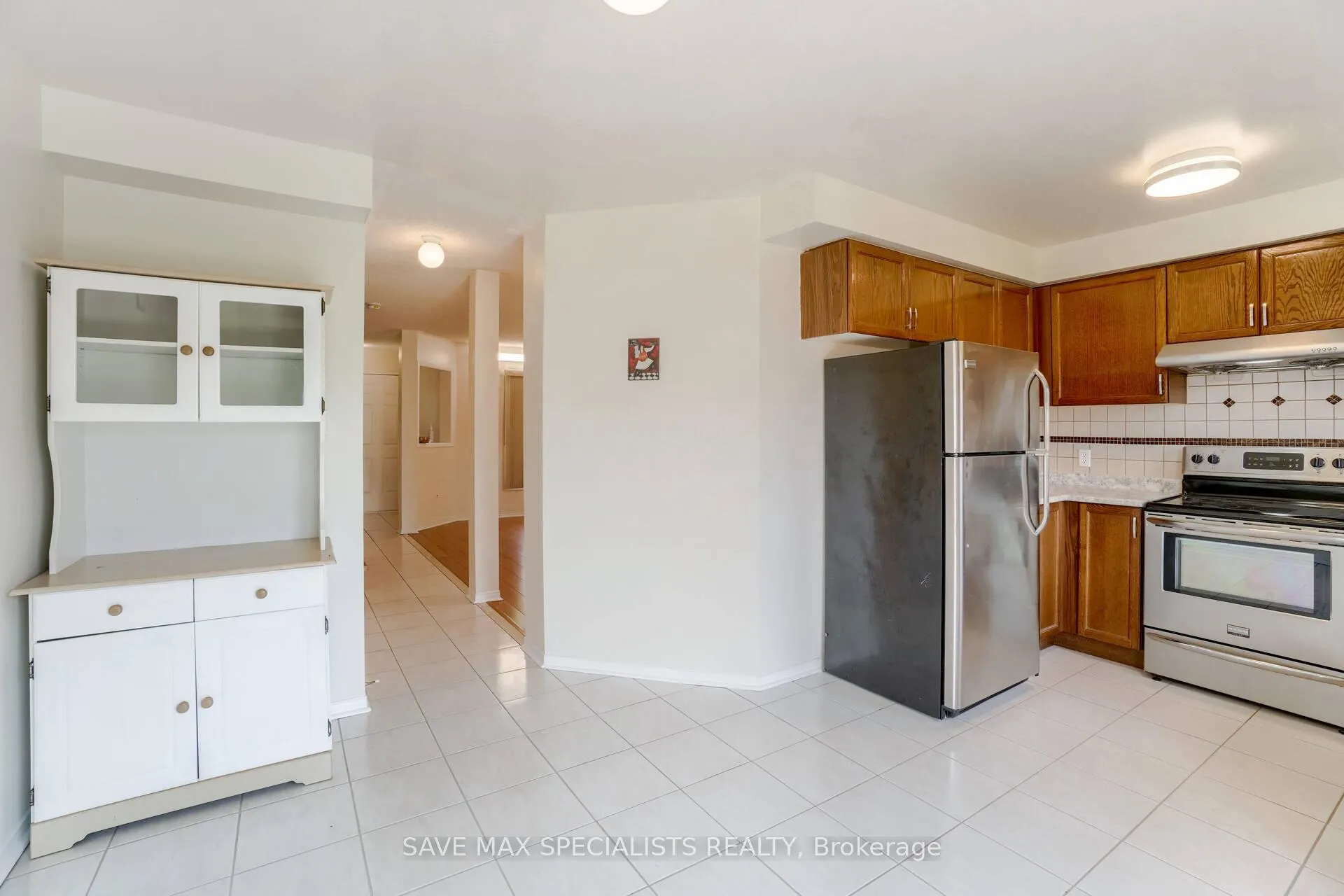 Photo 14 of 1401 Inuit Trail, Mississauga, Meadowvale Village — HOMEH