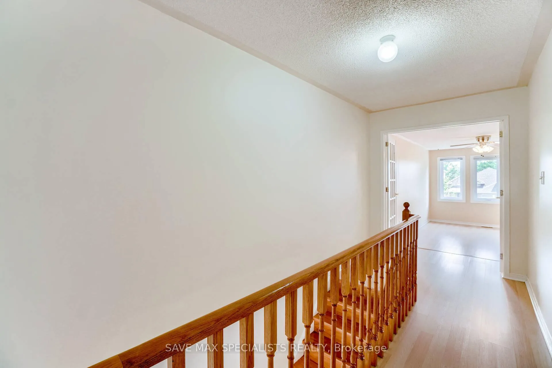 Photo 24 of 1401 Inuit Trail, Mississauga, Meadowvale Village — HOMEH