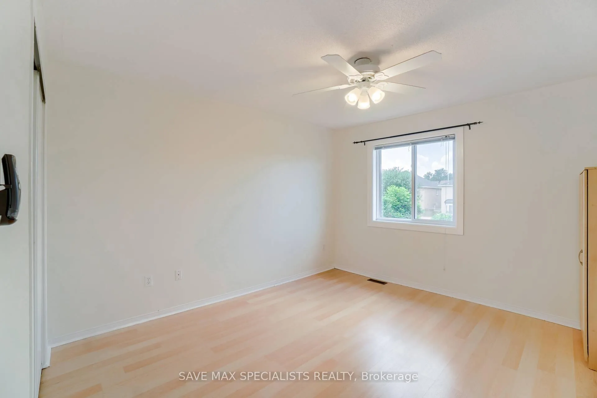 Photo 28 of 1401 Inuit Trail, Mississauga, Meadowvale Village — HOMEH