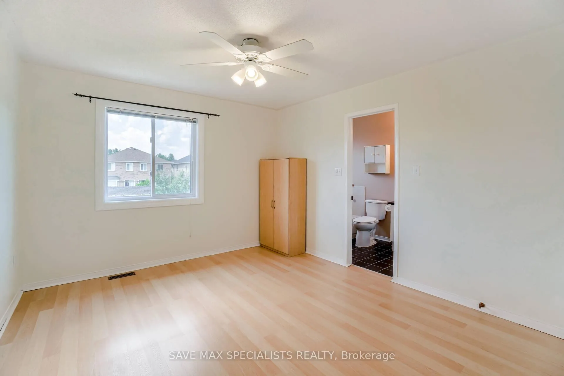 Photo 30 of 1401 Inuit Trail, Mississauga, Meadowvale Village — HOMEH