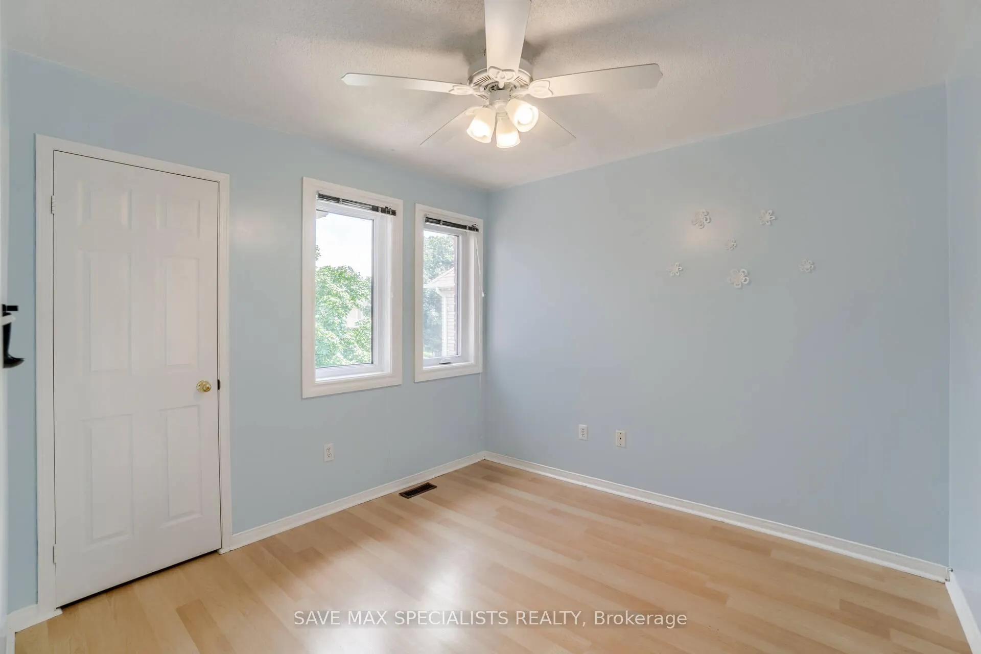Photo 33 of 1401 Inuit Trail, Mississauga, Meadowvale Village — HOMEH