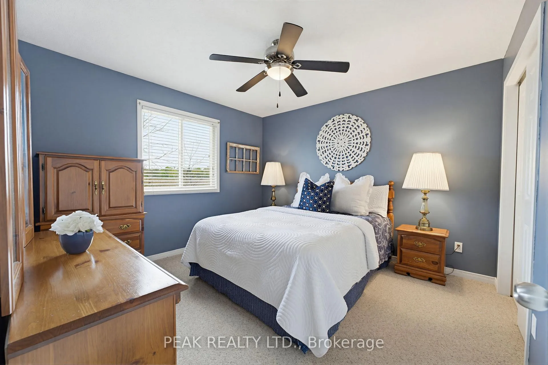 Photo 13 of 157 Whitlaw Way, Brant, Paris — HOMEH