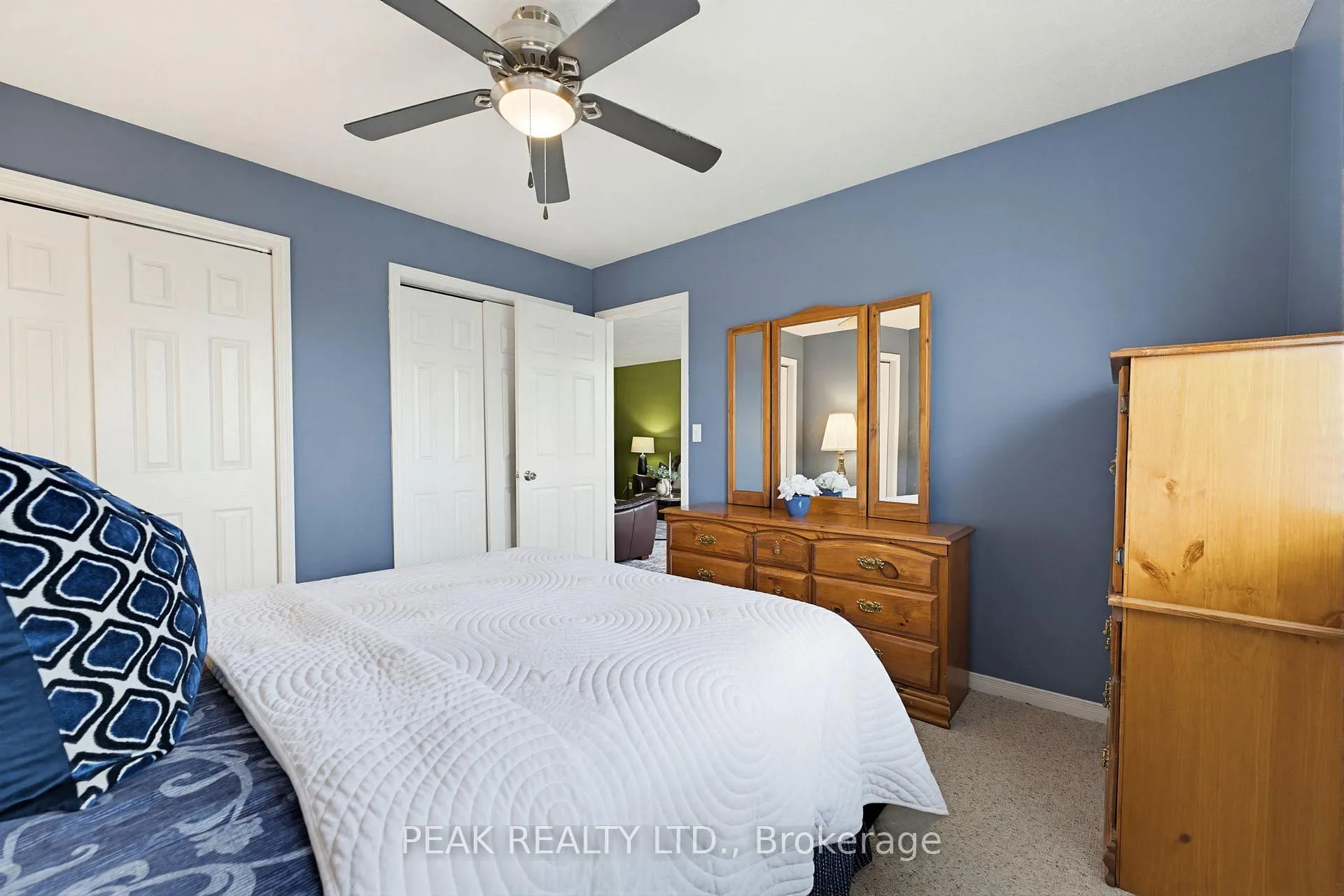 Photo 14 of 157 Whitlaw Way, Brant, Paris — HOMEH