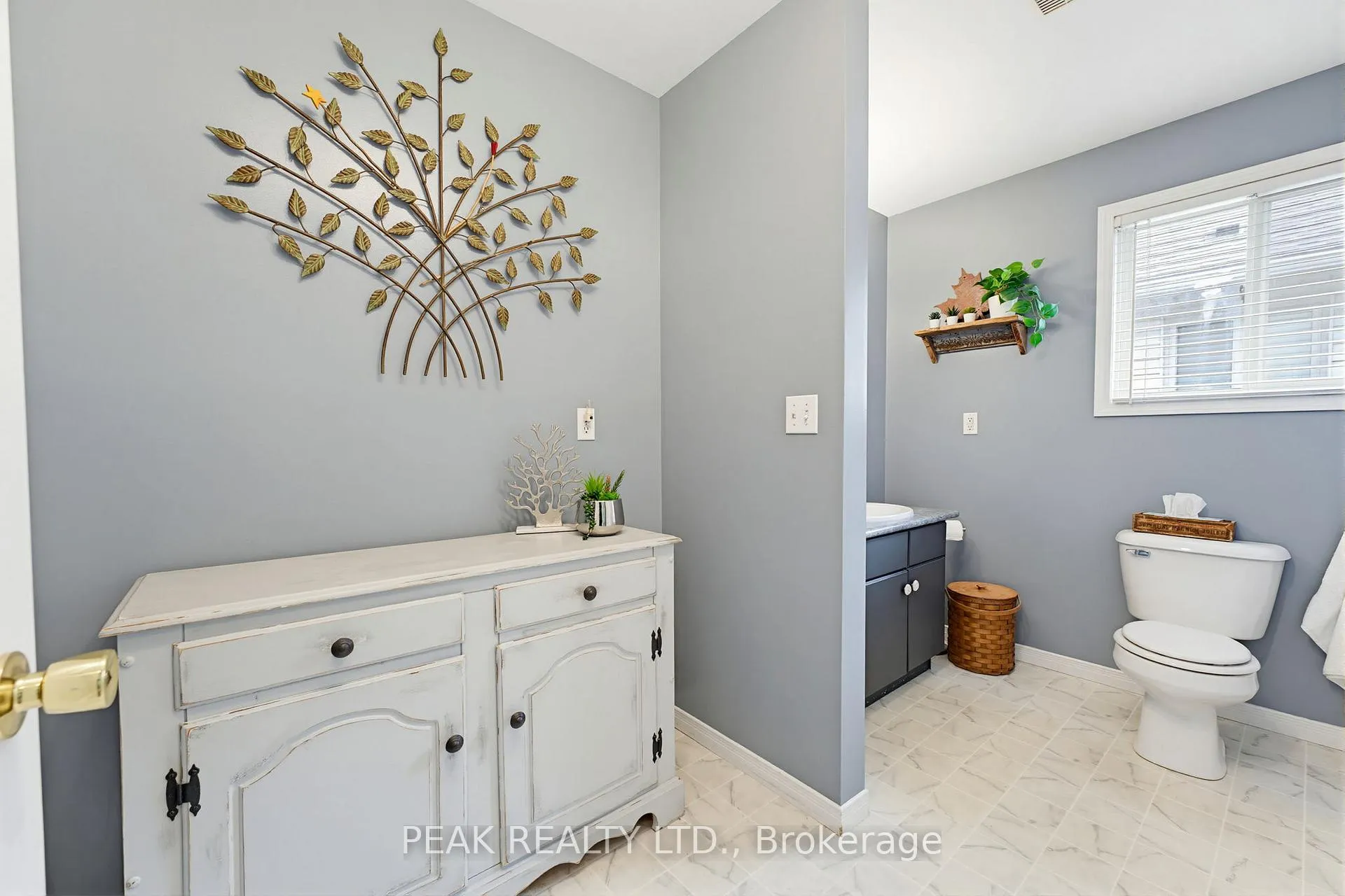 Photo 16 of 157 Whitlaw Way, Brant, Paris — HOMEH