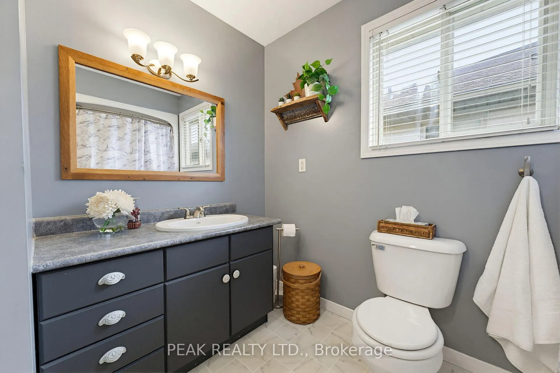 Photo 17 of 157 Whitlaw Way, Brant, Paris — HOMEH