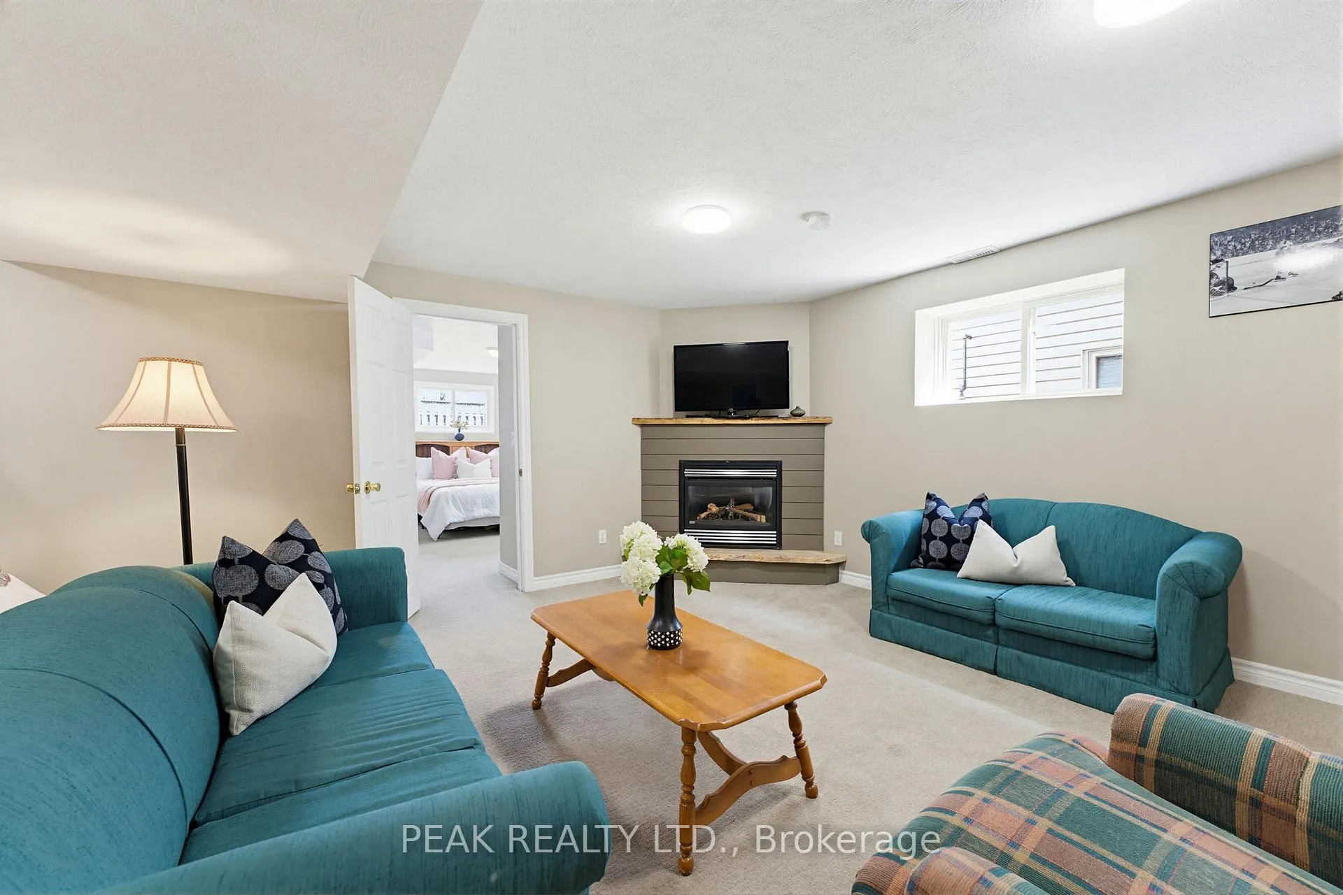 Photo 18 of 157 Whitlaw Way, Brant, Paris — HOMEH
