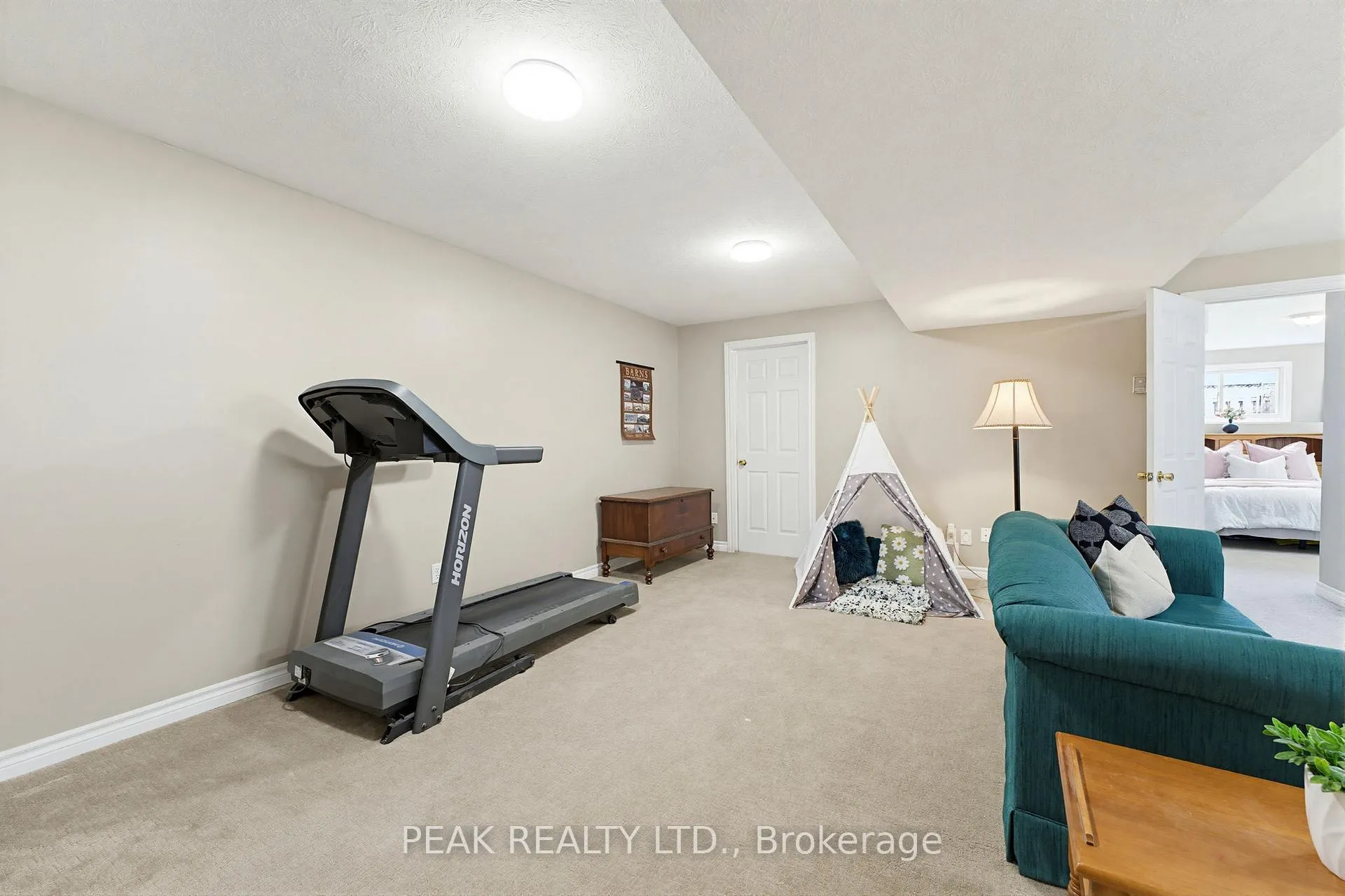 Photo 20 of 157 Whitlaw Way, Brant, Paris — HOMEH