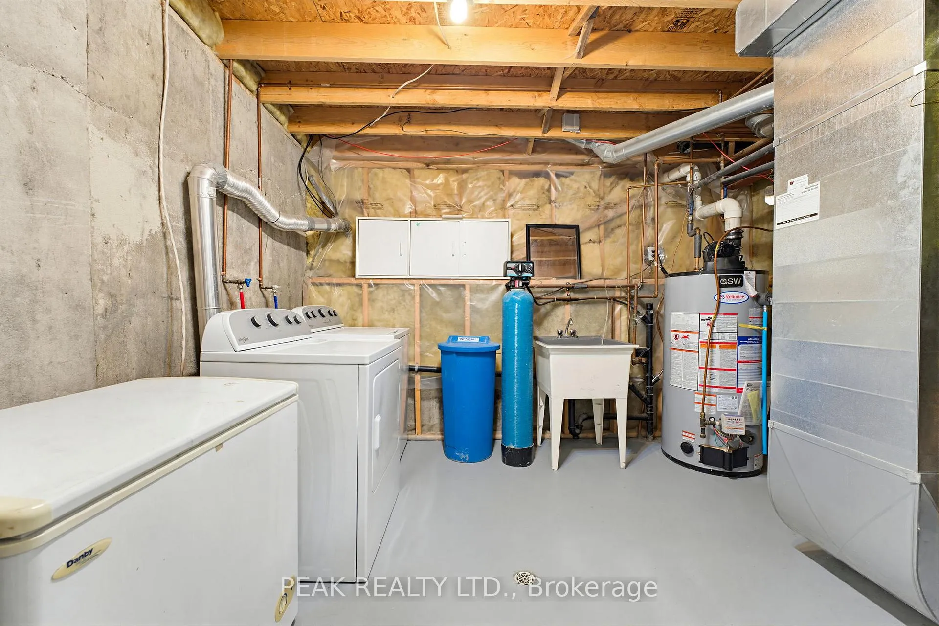 Photo 23 of 157 Whitlaw Way, Brant, Paris — HOMEH