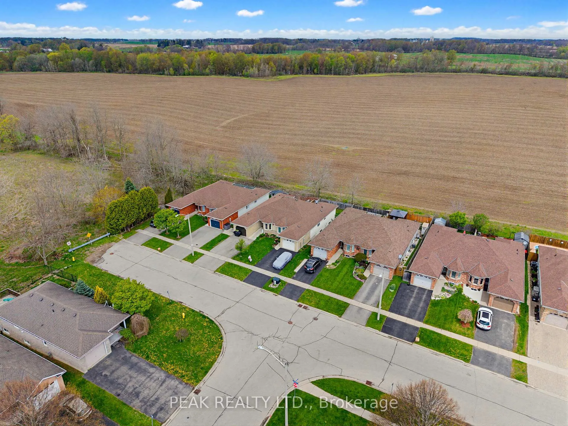 Photo 30 of 157 Whitlaw Way, Brant, Paris — HOMEH