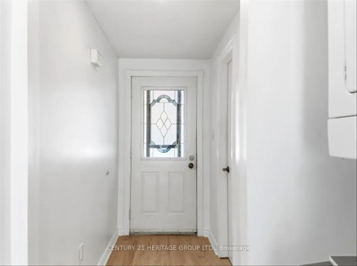 Photo 3 of Unit 110, 1 Shadowood Road, Barrie, Ardagh — HOMEH