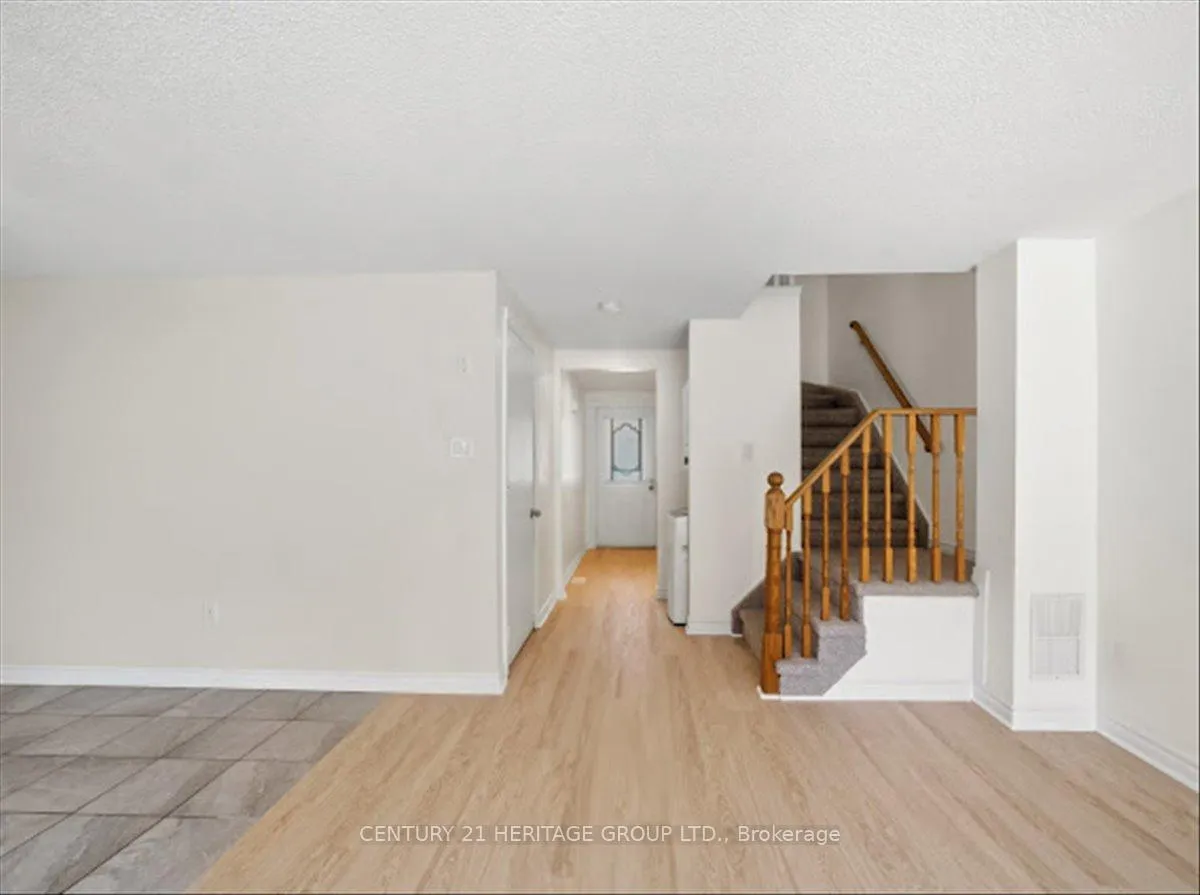 Photo 5 of Unit 110, 1 Shadowood Road, Barrie, Ardagh — HOMEH