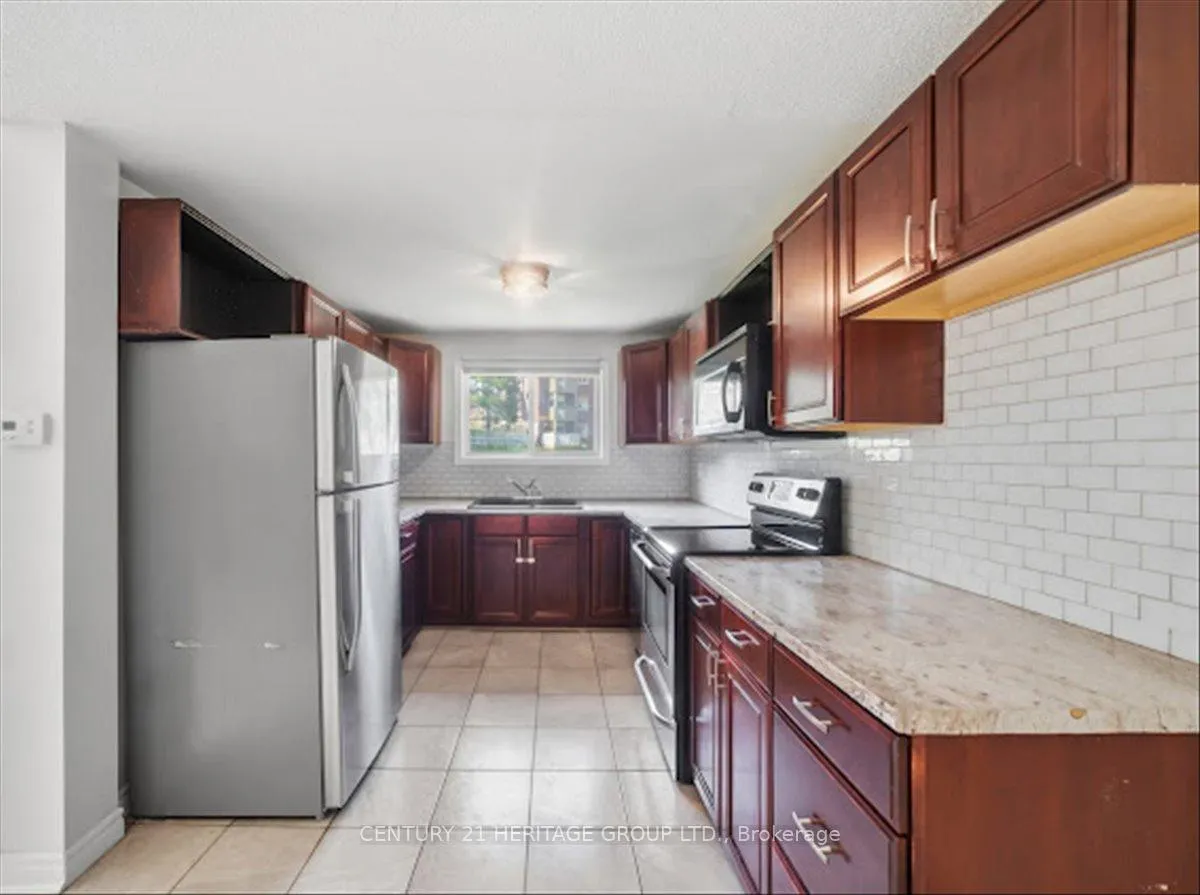 Photo 12 of Unit 110, 1 Shadowood Road, Barrie, Ardagh — HOMEH