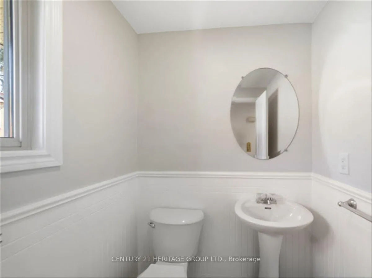 Photo 14 of Unit 110, 1 Shadowood Road, Barrie, Ardagh — HOMEH