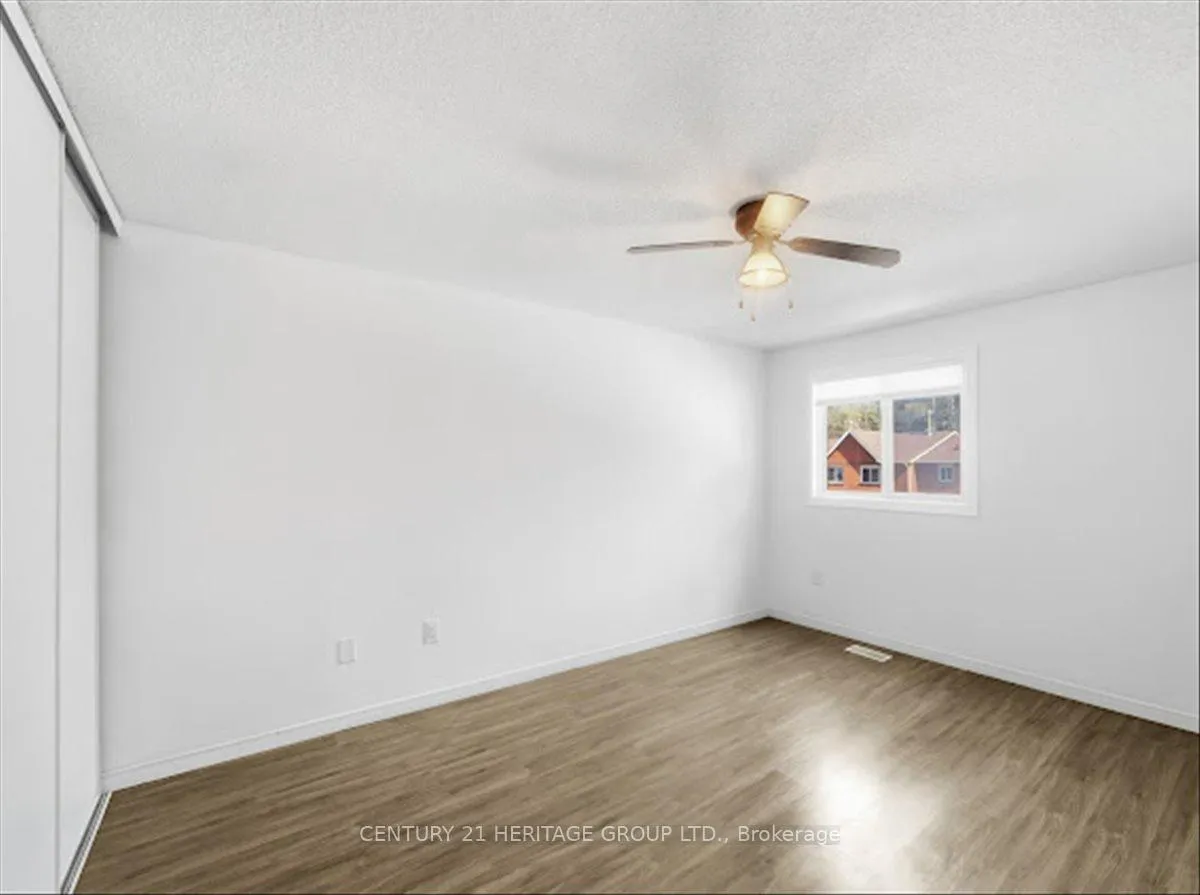 Photo 17 of Unit 110, 1 Shadowood Road, Barrie, Ardagh — HOMEH