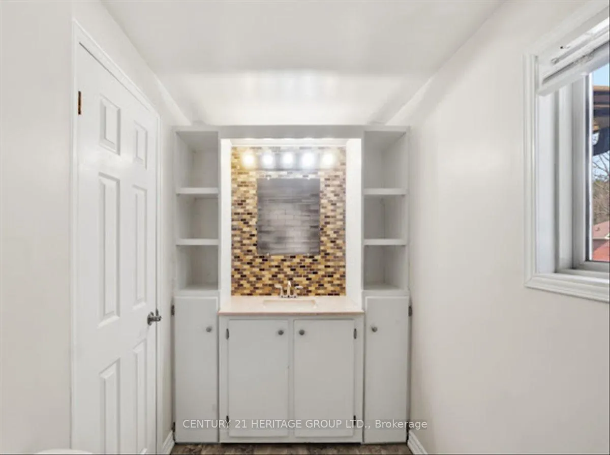 Photo 23 of Unit 110, 1 Shadowood Road, Barrie, Ardagh — HOMEH