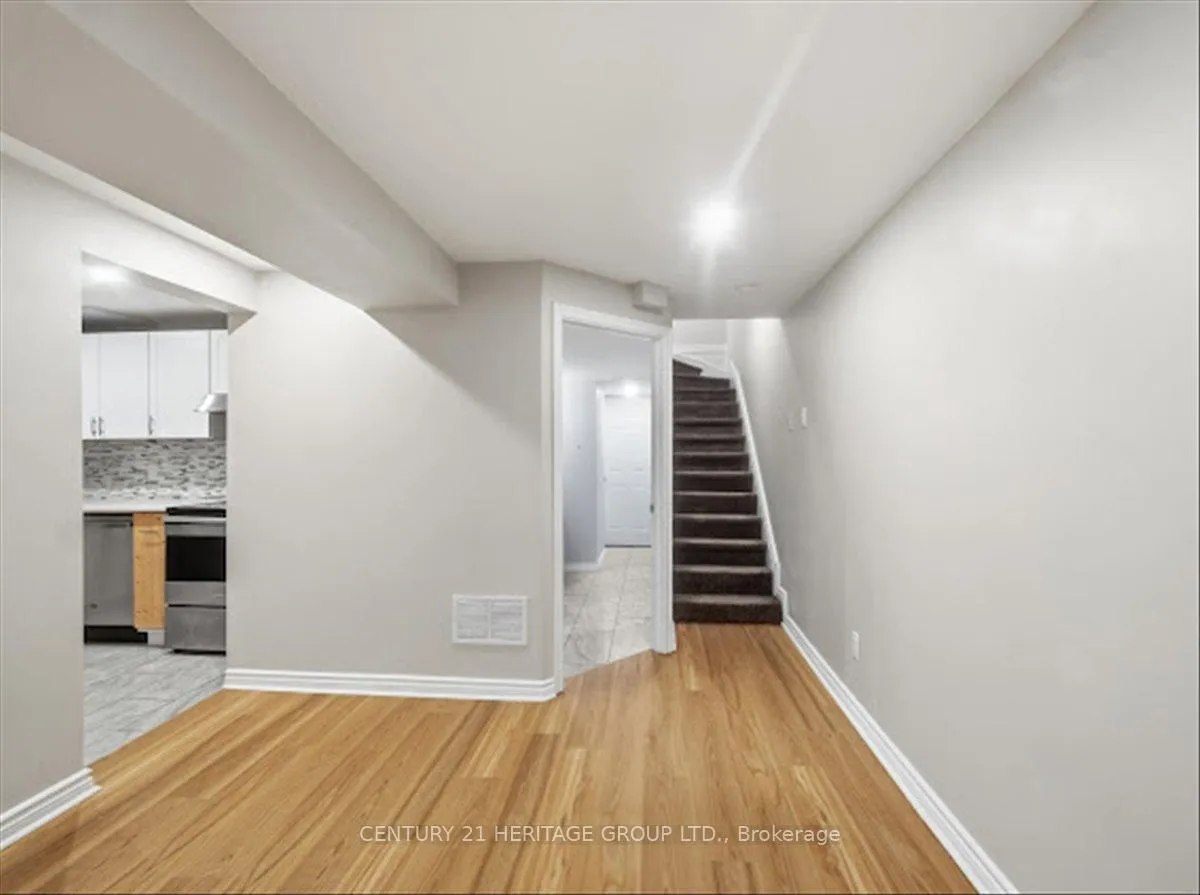 Photo 25 of Unit 110, 1 Shadowood Road, Barrie, Ardagh — HOMEH