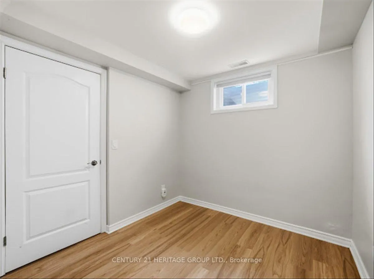 Photo 27 of Unit 110, 1 Shadowood Road, Barrie, Ardagh — HOMEH
