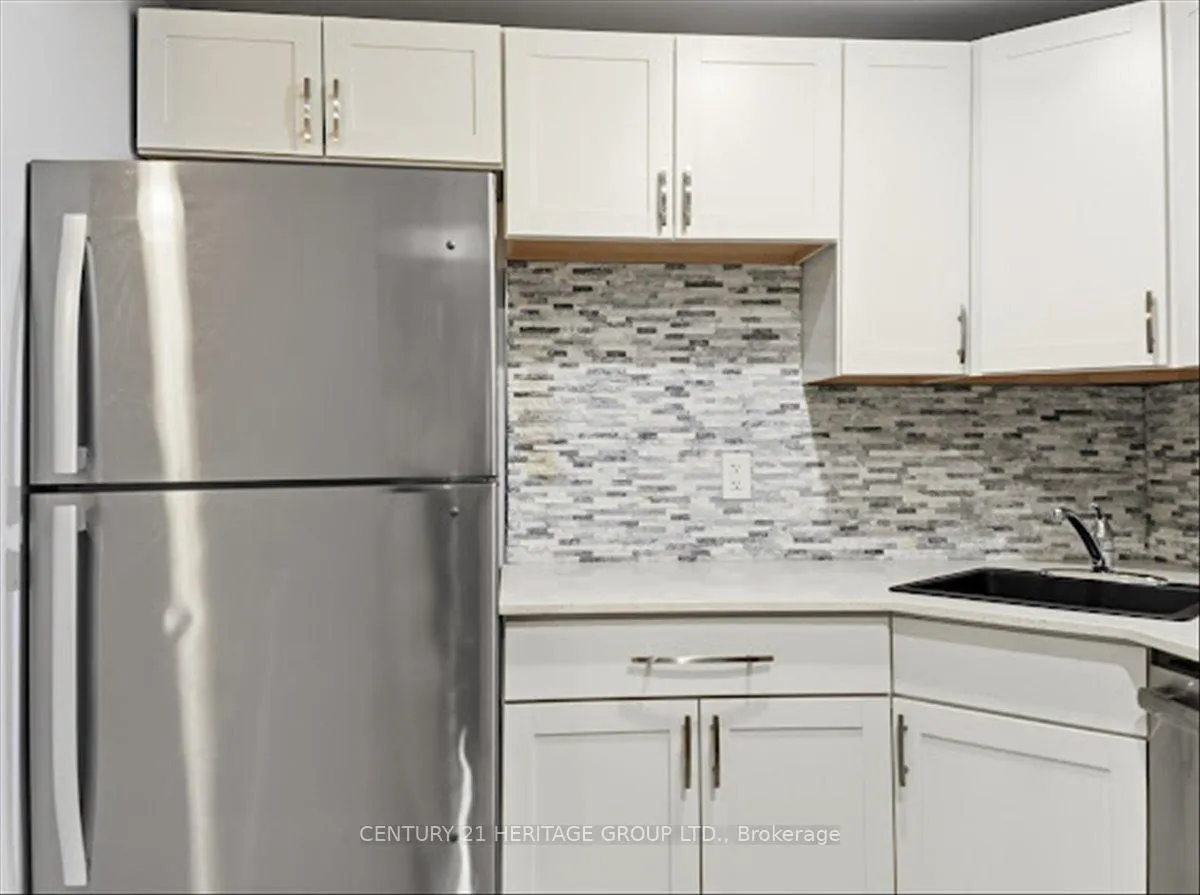 Photo 33 of Unit 110, 1 Shadowood Road, Barrie, Ardagh — HOMEH