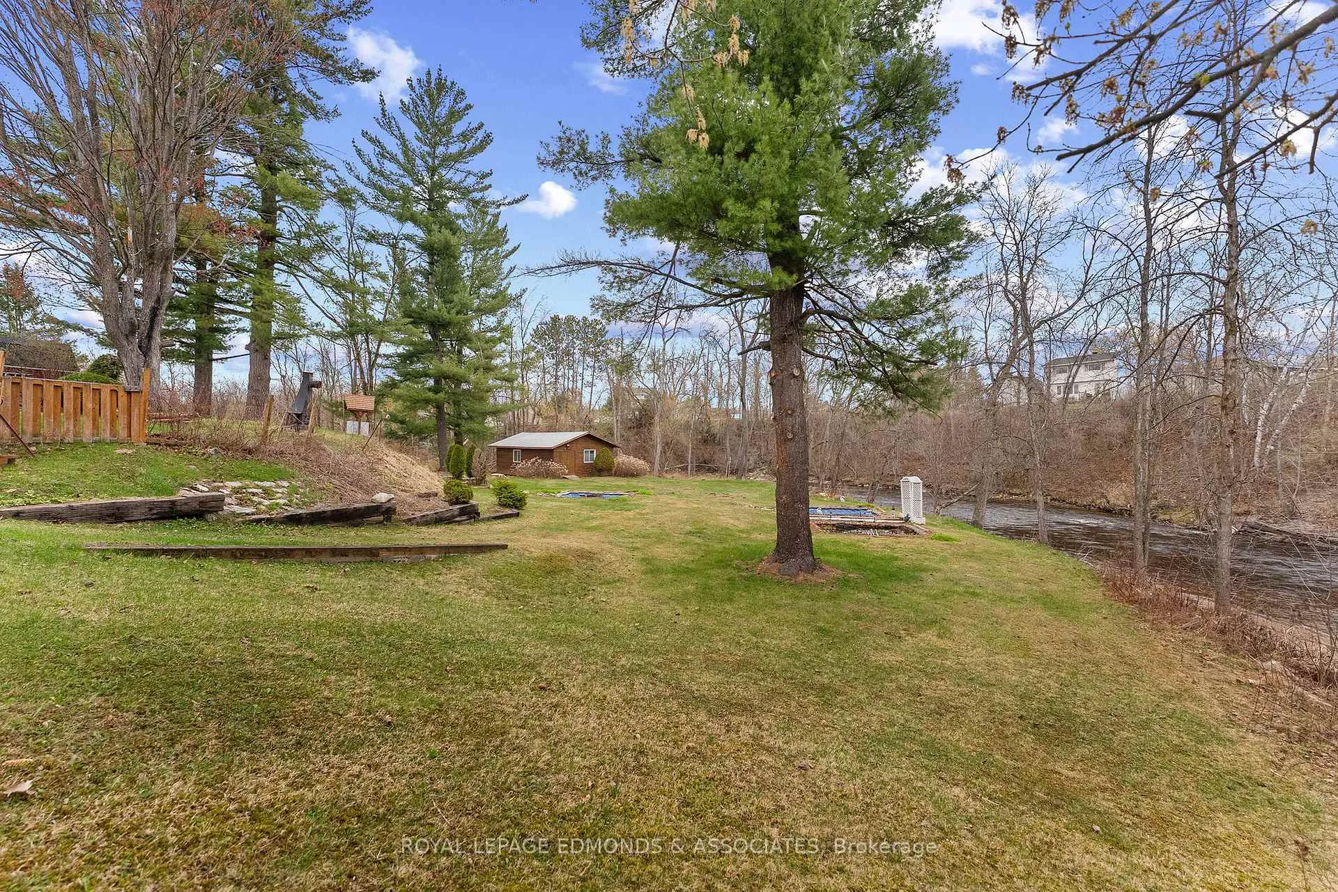 Photo 8 of 499 Boundary Road E, Pembroke — HOMEH