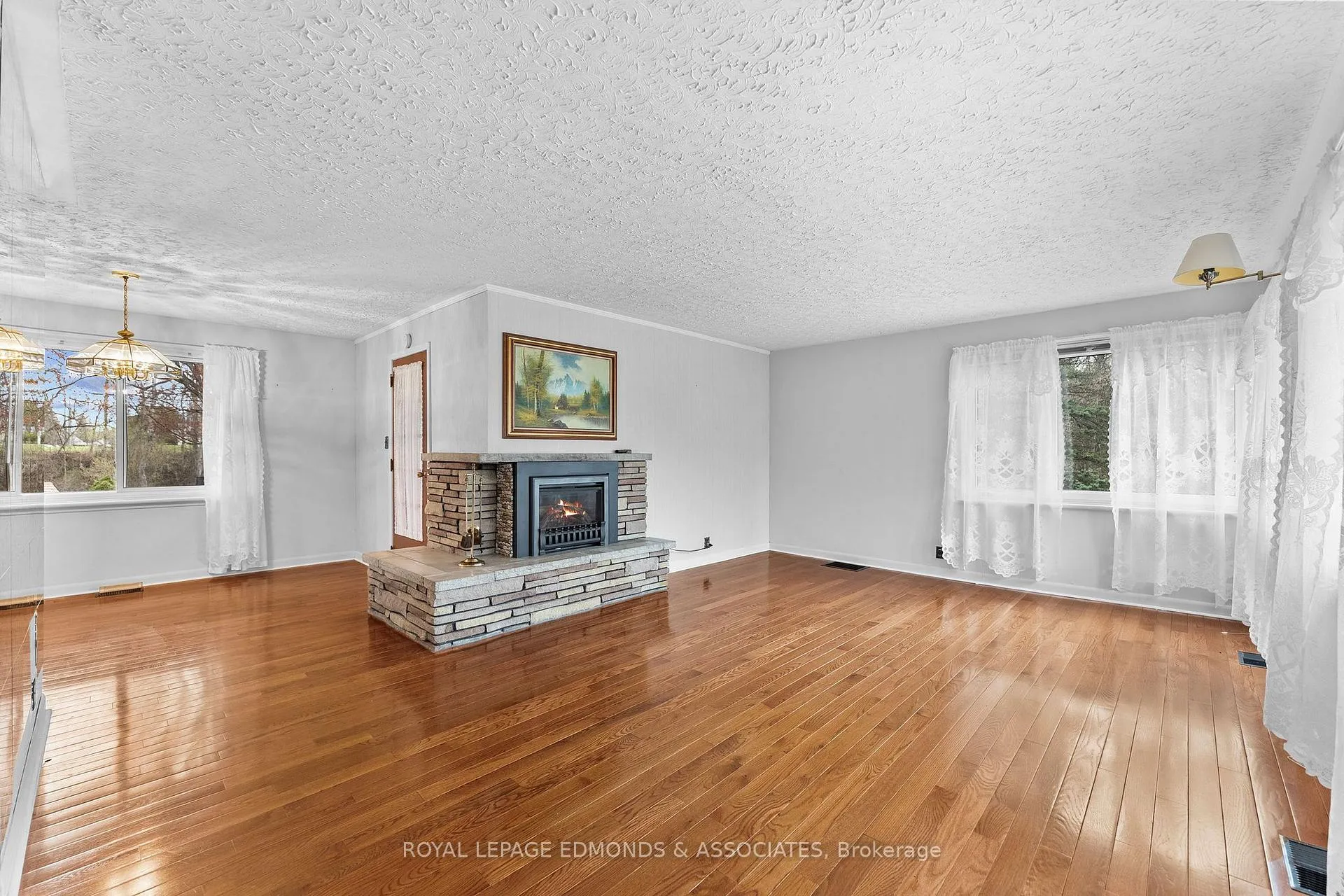 Photo 10 of 499 Boundary Road E, Pembroke — HOMEH