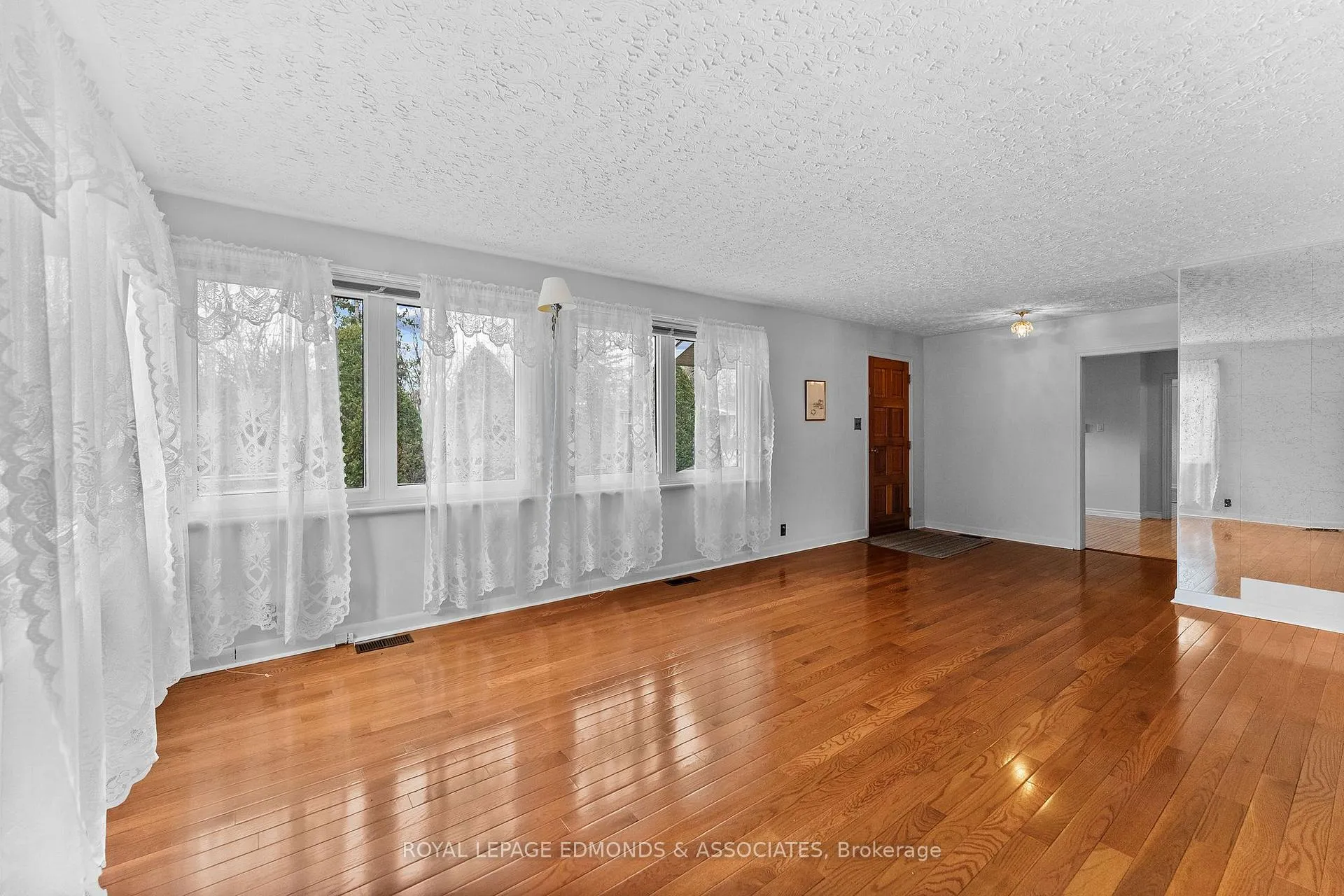 Photo 12 of 499 Boundary Road E, Pembroke — HOMEH