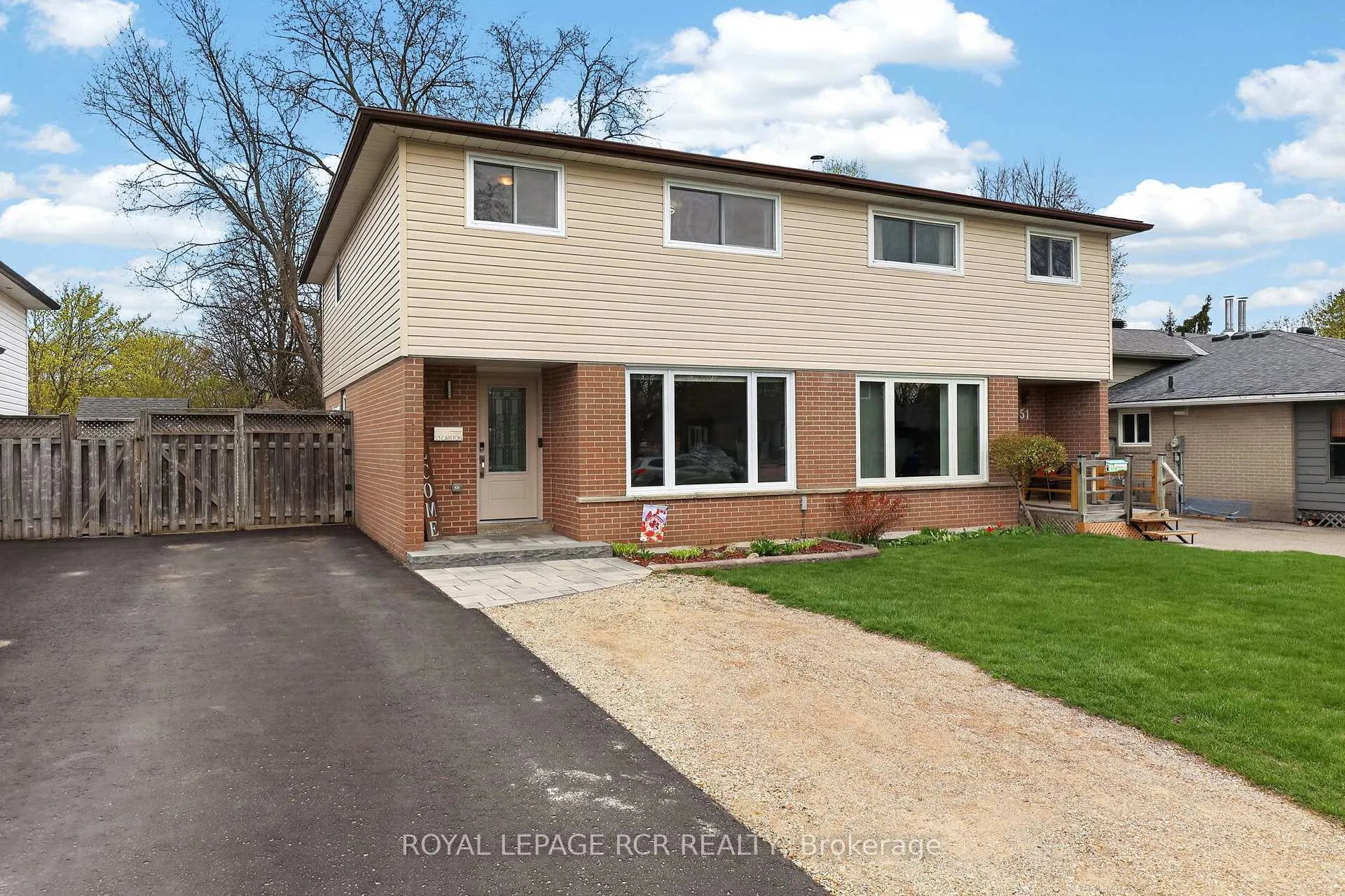 Photo 1 of 53 Carlton Drive, Orangeville — HOMEH