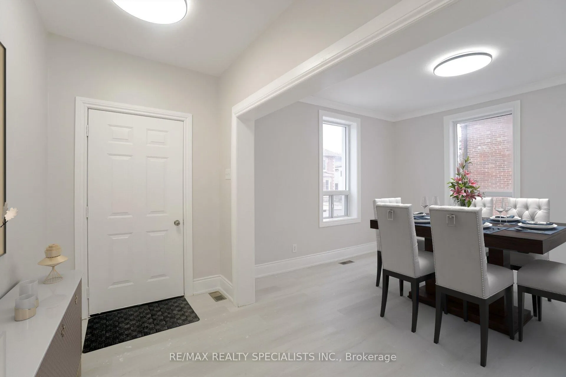 Photo 12 of 86 Mill Street, Orangeville — HOMEH