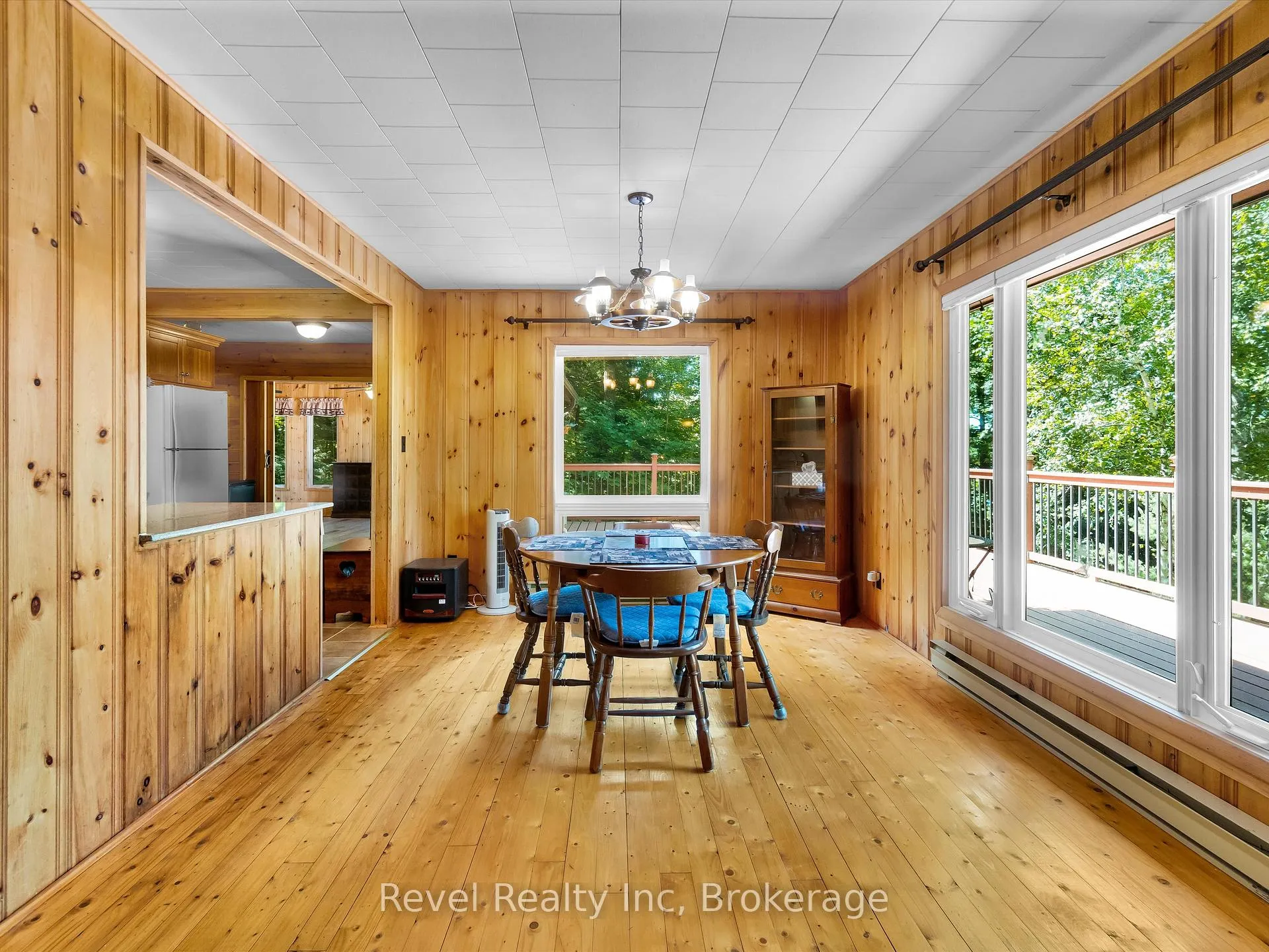 Photo 11 of 1022 Bird Lake Crescent, Bracebridge, Oakley — HOMEH