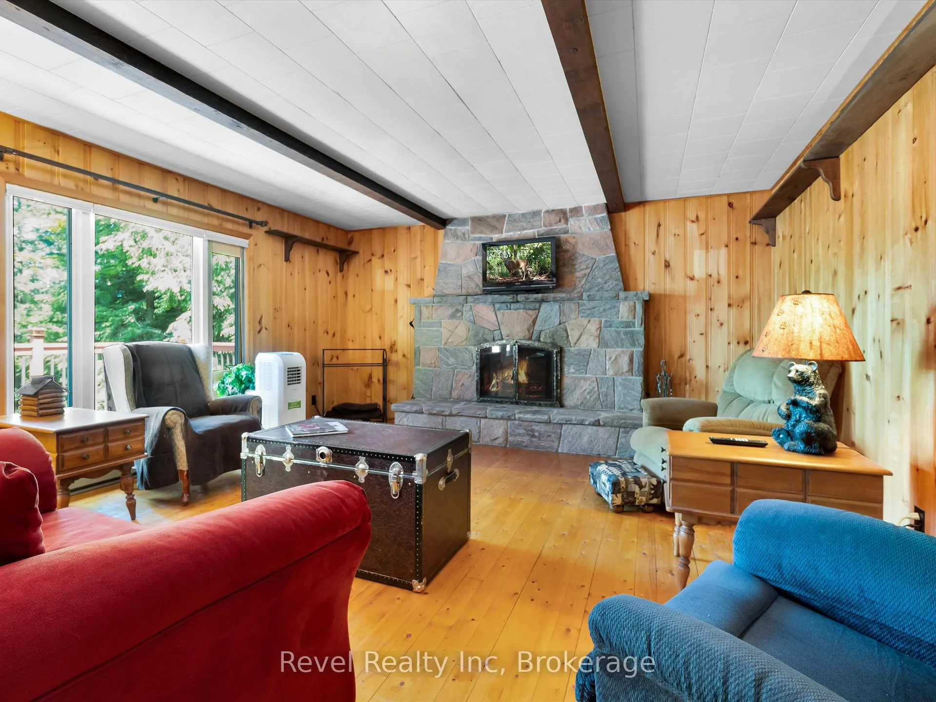 Photo 14 of 1022 Bird Lake Crescent, Bracebridge, Oakley — HOMEH