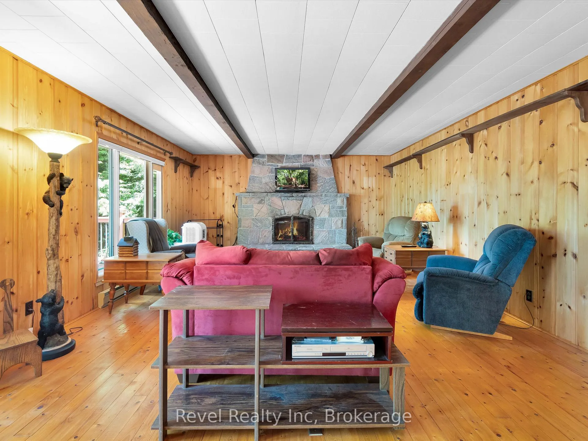 Photo 16 of 1022 Bird Lake Crescent, Bracebridge, Oakley — HOMEH