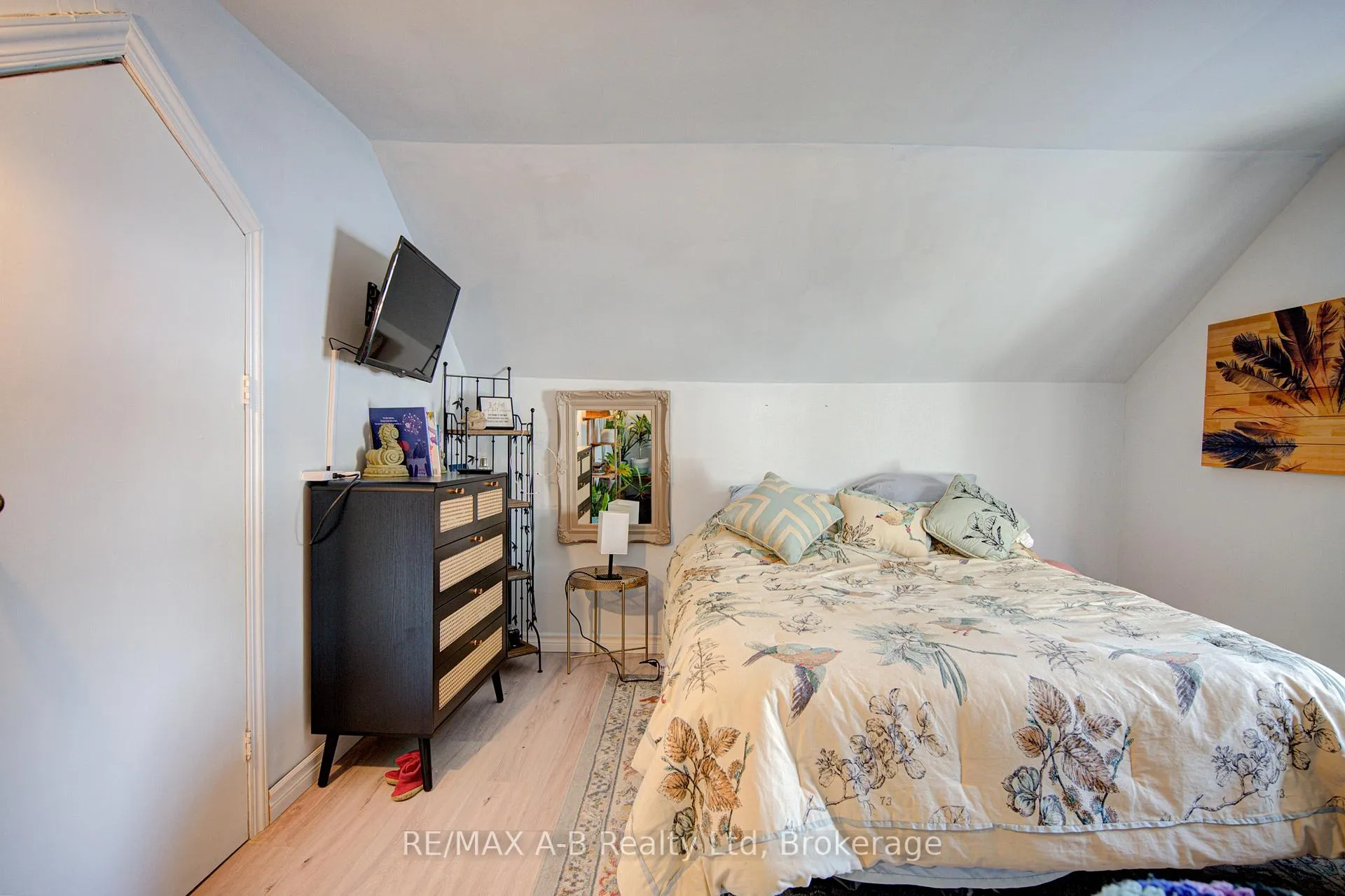 Photo 47 of 40 Blenheim Street, West Perth, Mitchell — HOMEH
