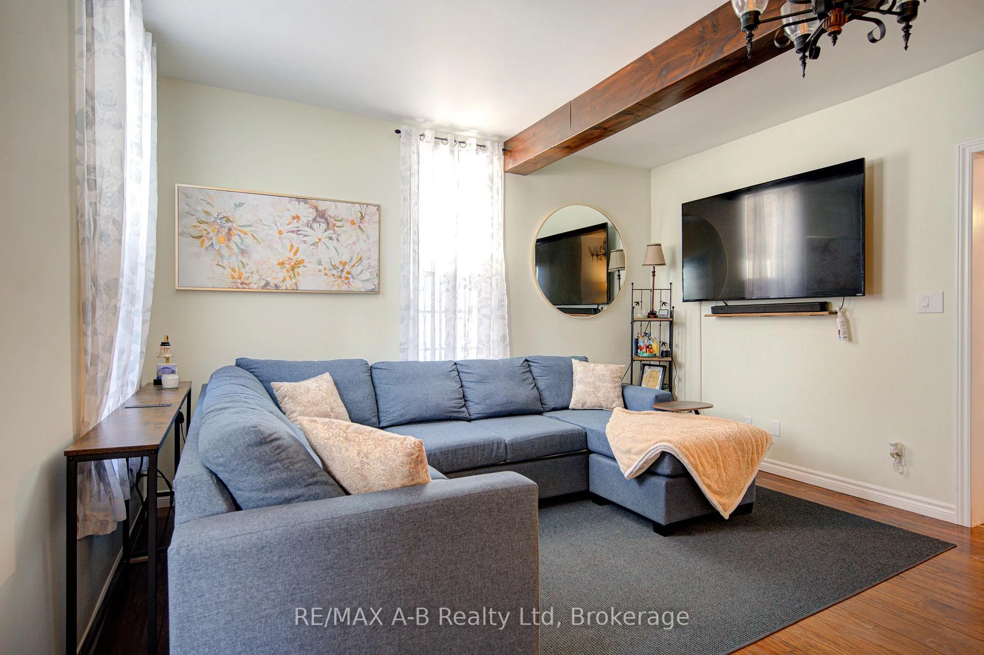 Photo 9 of 40 Blenheim Street, West Perth, Mitchell — HOMEH