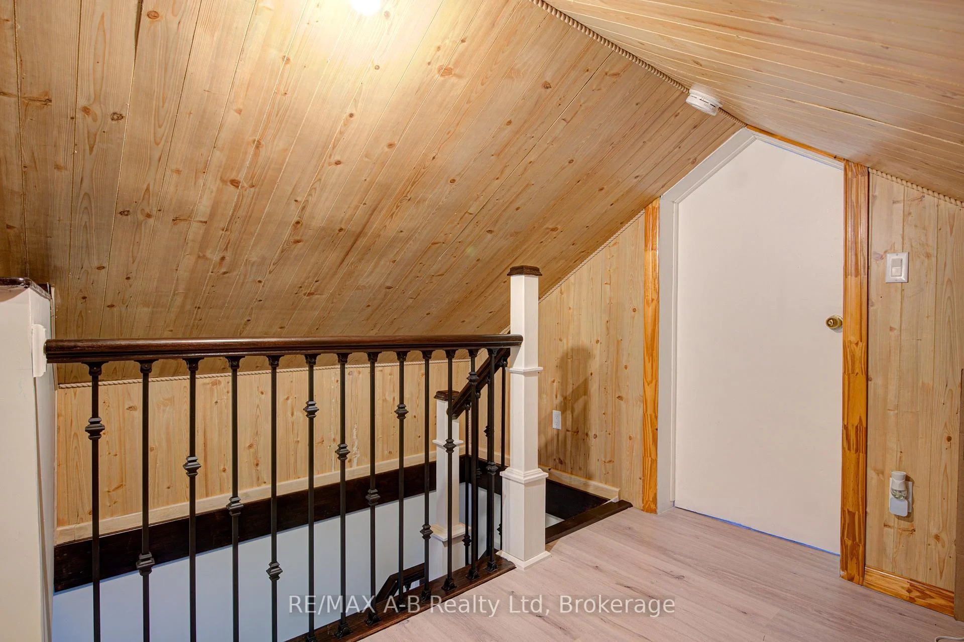 Photo 37 of 40 Blenheim Street, West Perth, Mitchell — HOMEH