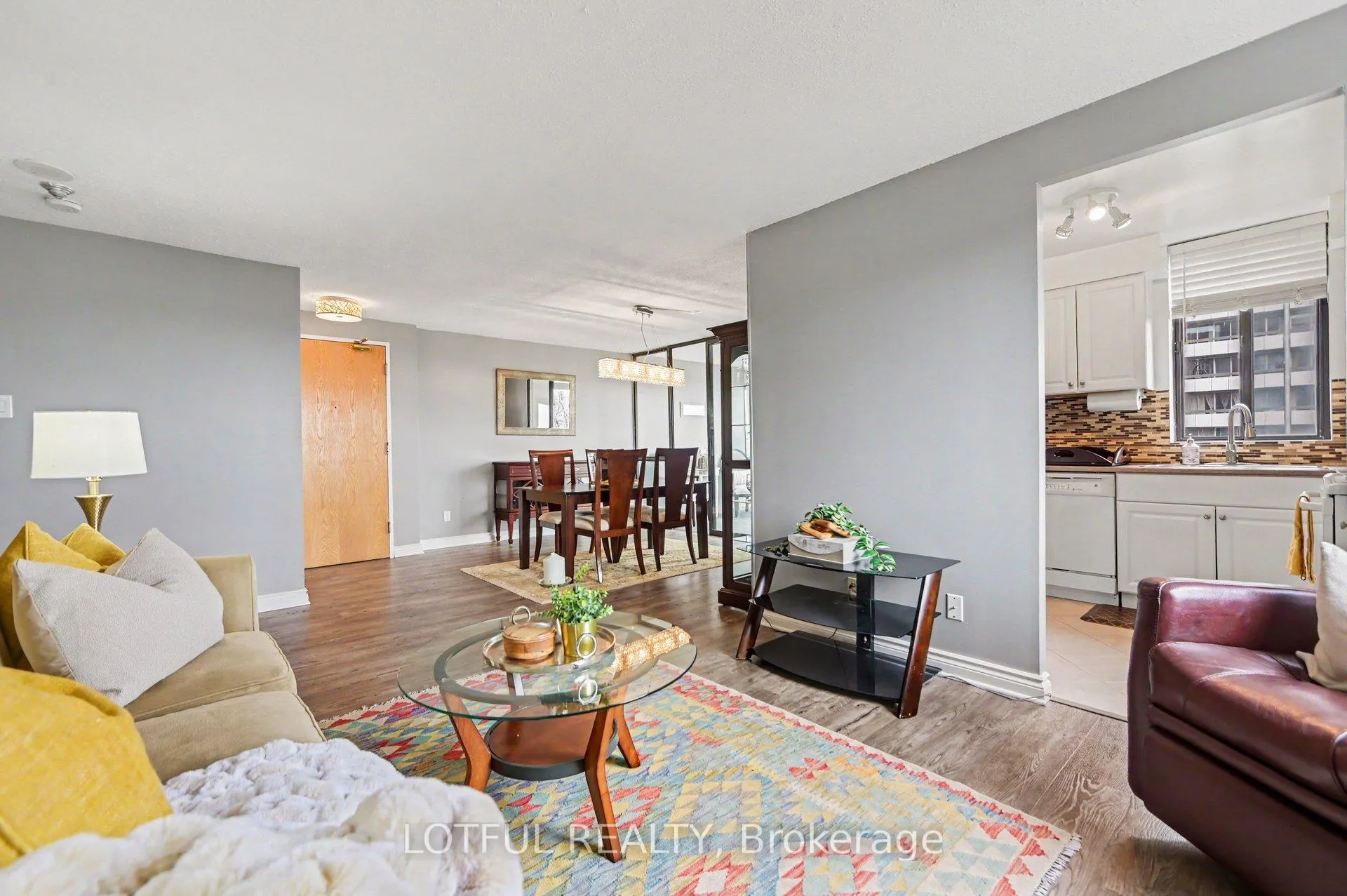 Photo 4 of Unit 1114, 2871 Richmond Road, Ottawa, Britannia Heights — HOMEH