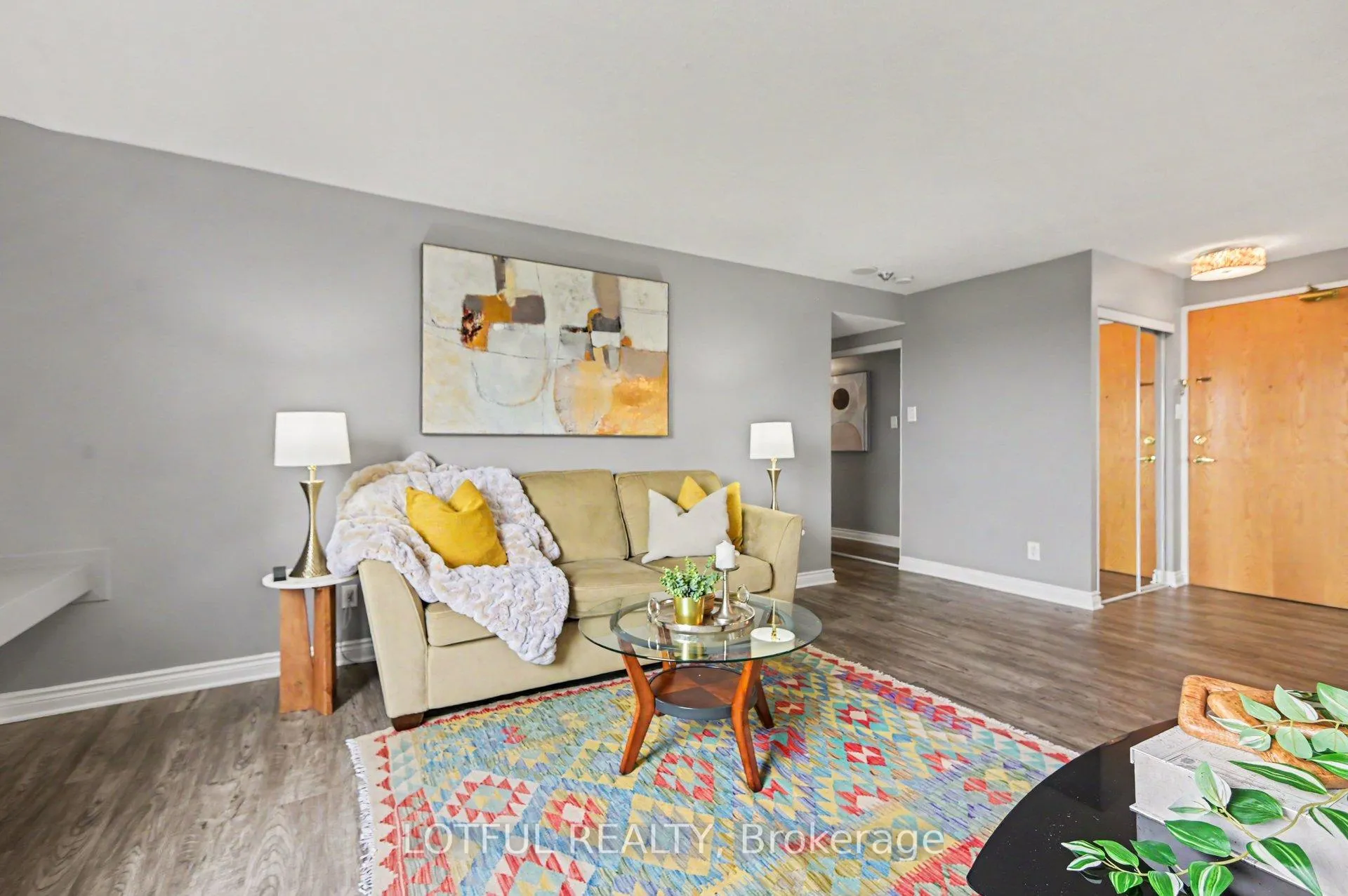 Photo 7 of Unit 1114, 2871 Richmond Road, Ottawa, Britannia Heights — HOMEH