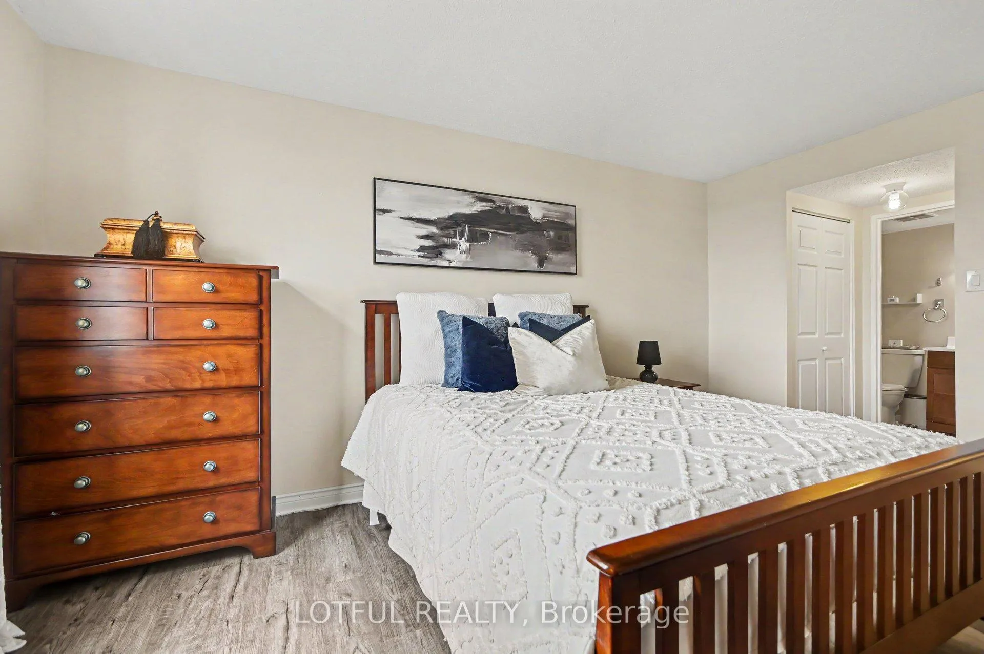 Photo 17 of Unit 1114, 2871 Richmond Road, Ottawa, Britannia Heights — HOMEH