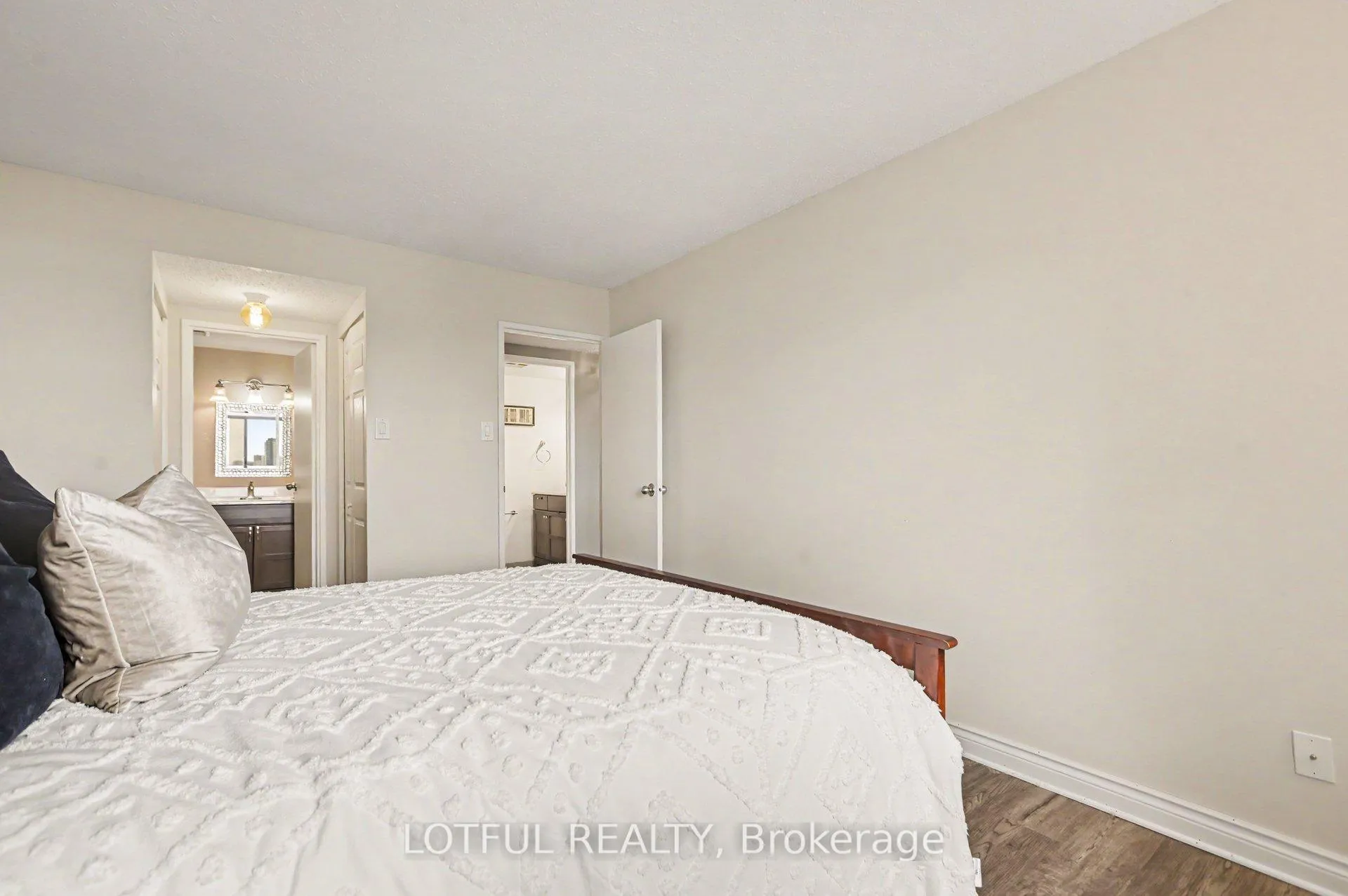 Photo 19 of Unit 1114, 2871 Richmond Road, Ottawa, Britannia Heights — HOMEH