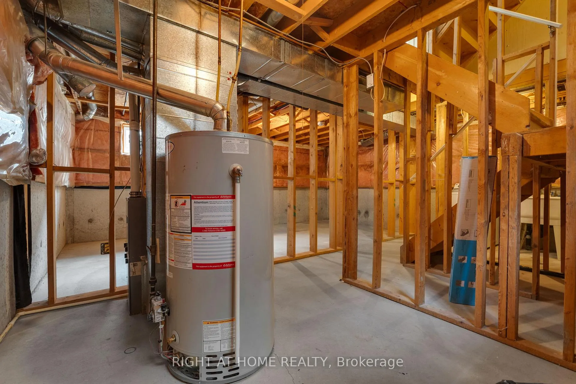 Photo 25 of 732 Frazer Drive S, Midland — HOMEH