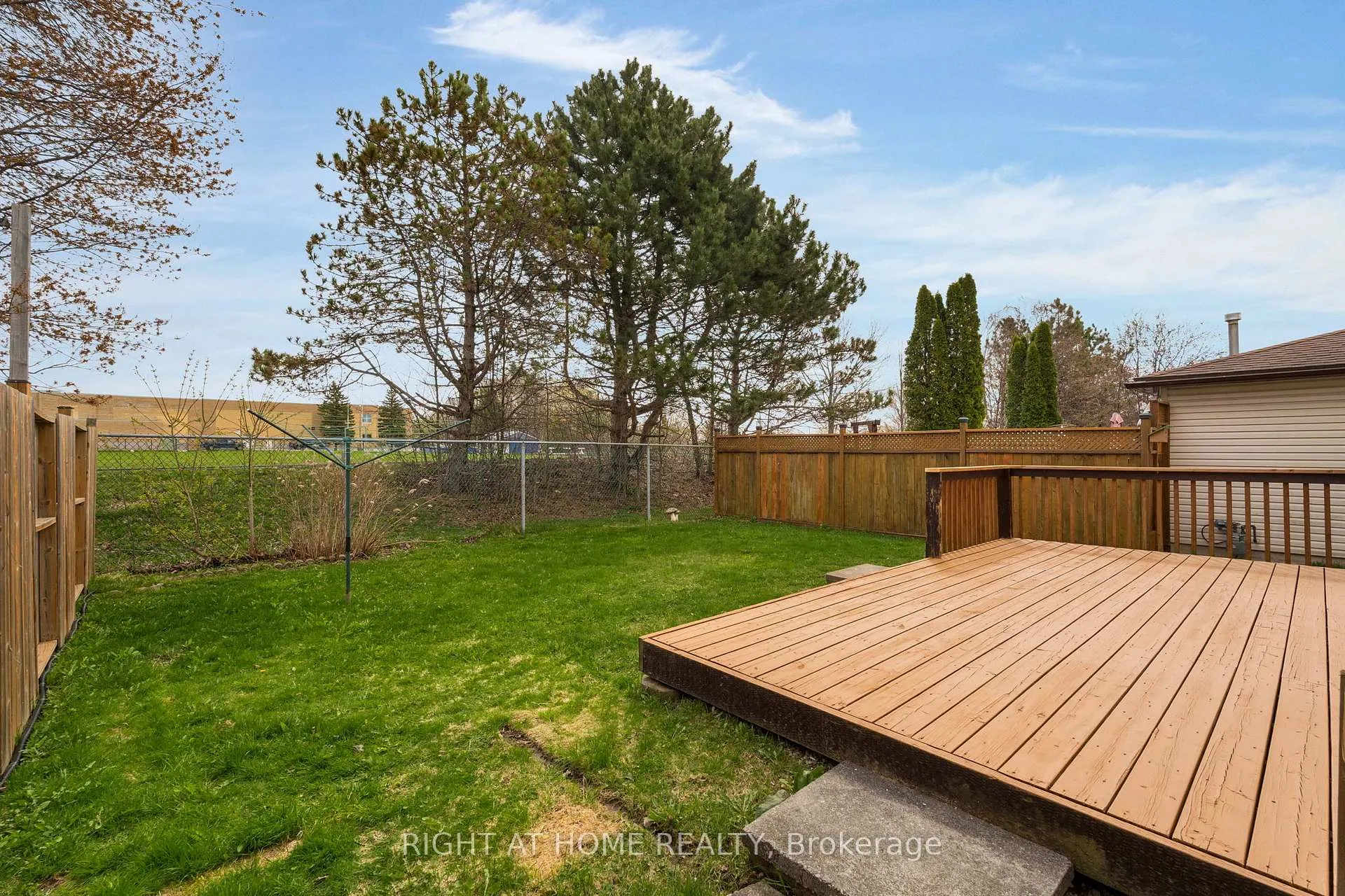 Photo 28 of 732 Frazer Drive S, Midland — HOMEH