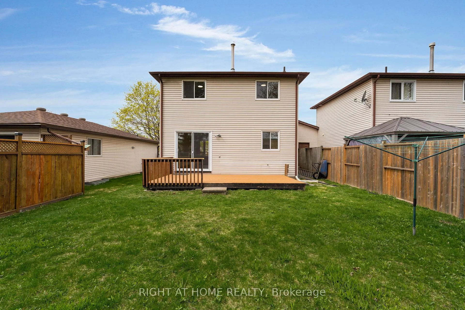 Photo 29 of 732 Frazer Drive S, Midland — HOMEH