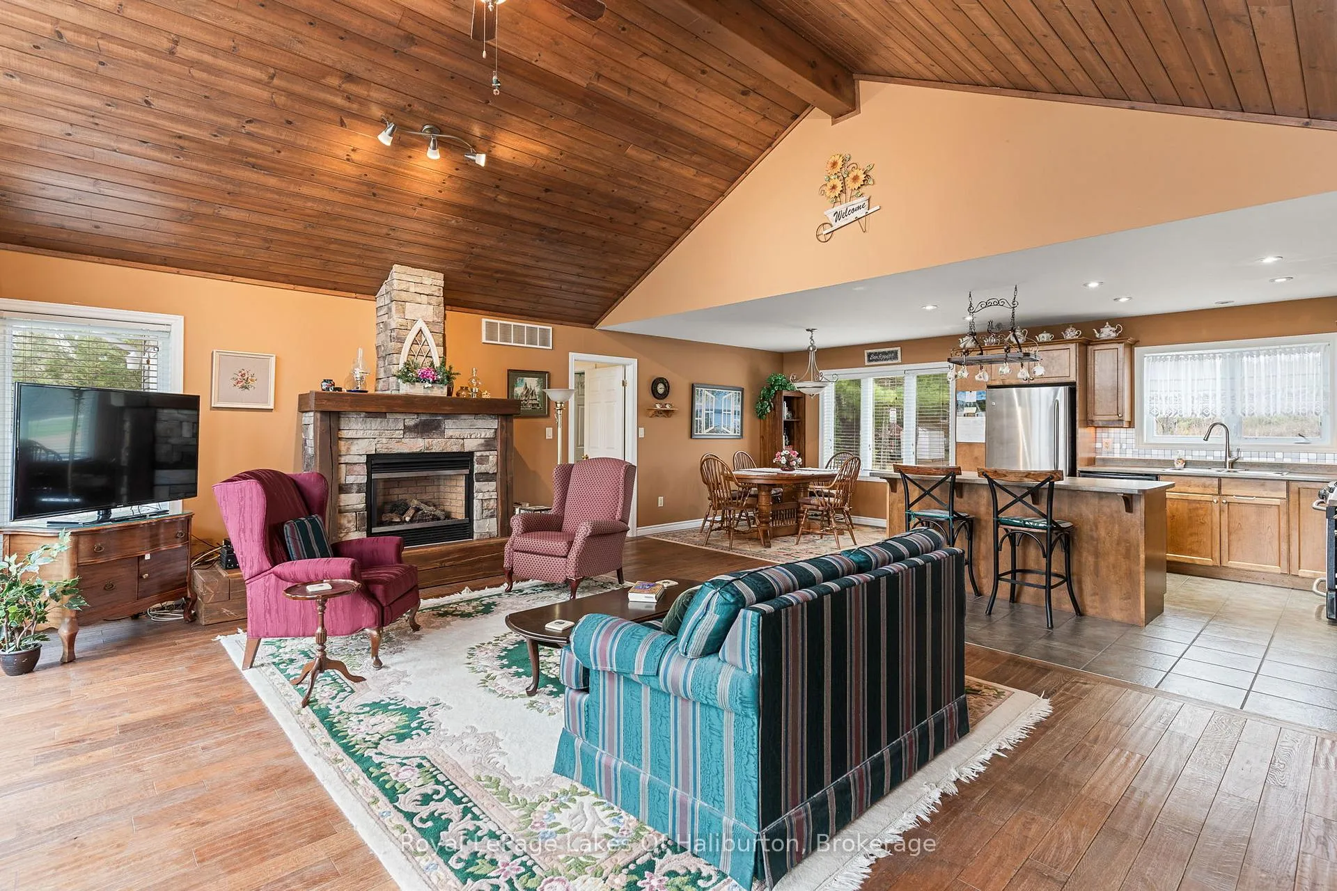Photo 13 of 1384 North Shore Road, Algonquin Highlands, Stanhope — HOMEH