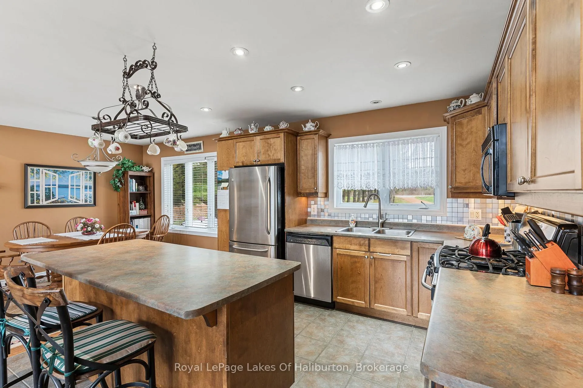 Photo 14 of 1384 North Shore Road, Algonquin Highlands, Stanhope — HOMEH