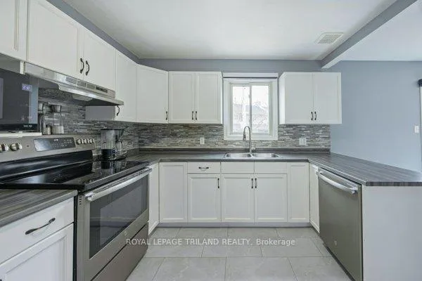 Photo 14 of 14 Sanders Court, St. Thomas — HOMEH