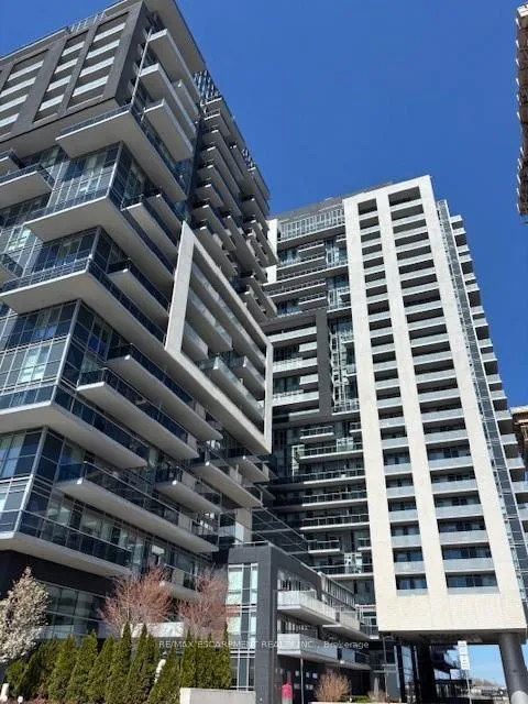 Front of Unit 1507, 2081 Fairview Street