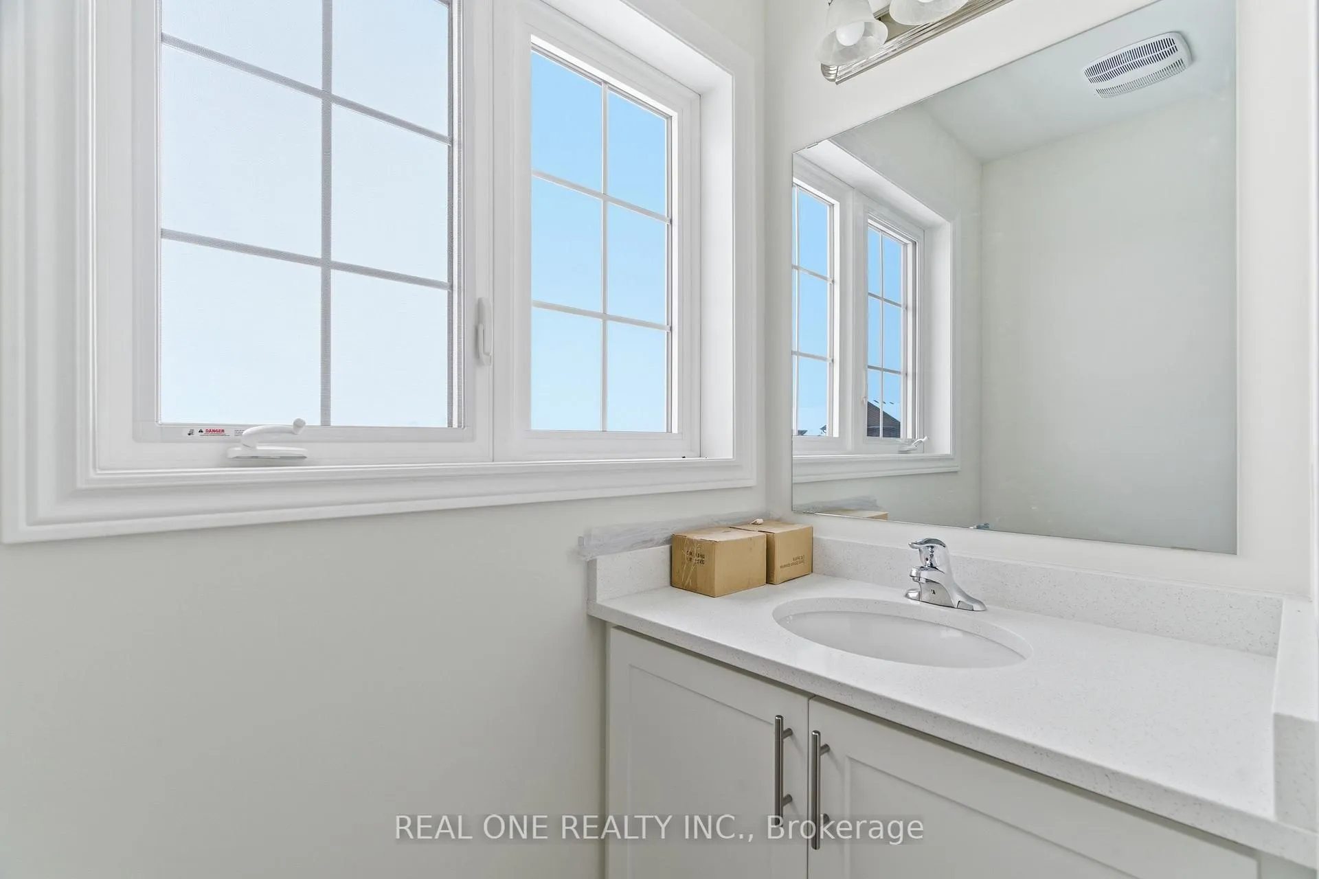 Photo 13 of Unit 31A, 85 Mullin Drive, Guelph, Victoria North — HOMEH
