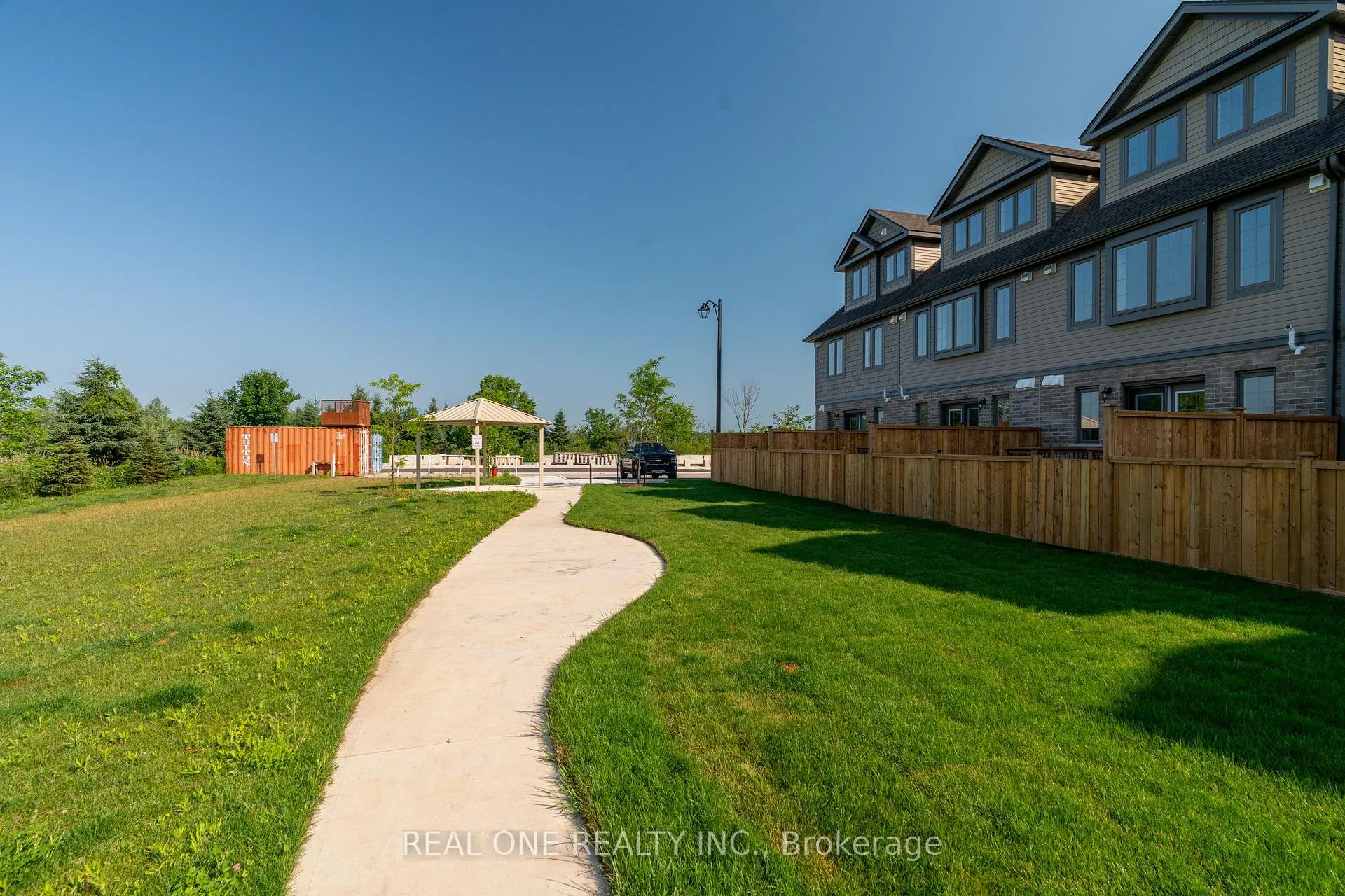 Photo 17 of Unit 31A, 85 Mullin Drive, Guelph, Victoria North — HOMEH