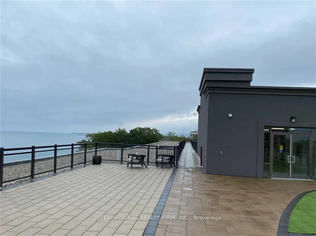 Photo 8 of Unit 233, 35 Southshore Crescent, Hamilton, Lakeshore — HOMEH