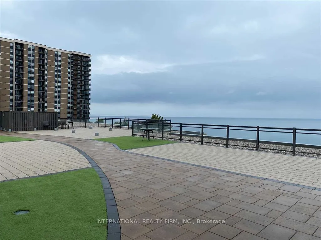 Photo 10 of Unit 233, 35 Southshore Crescent, Hamilton, Lakeshore — HOMEH